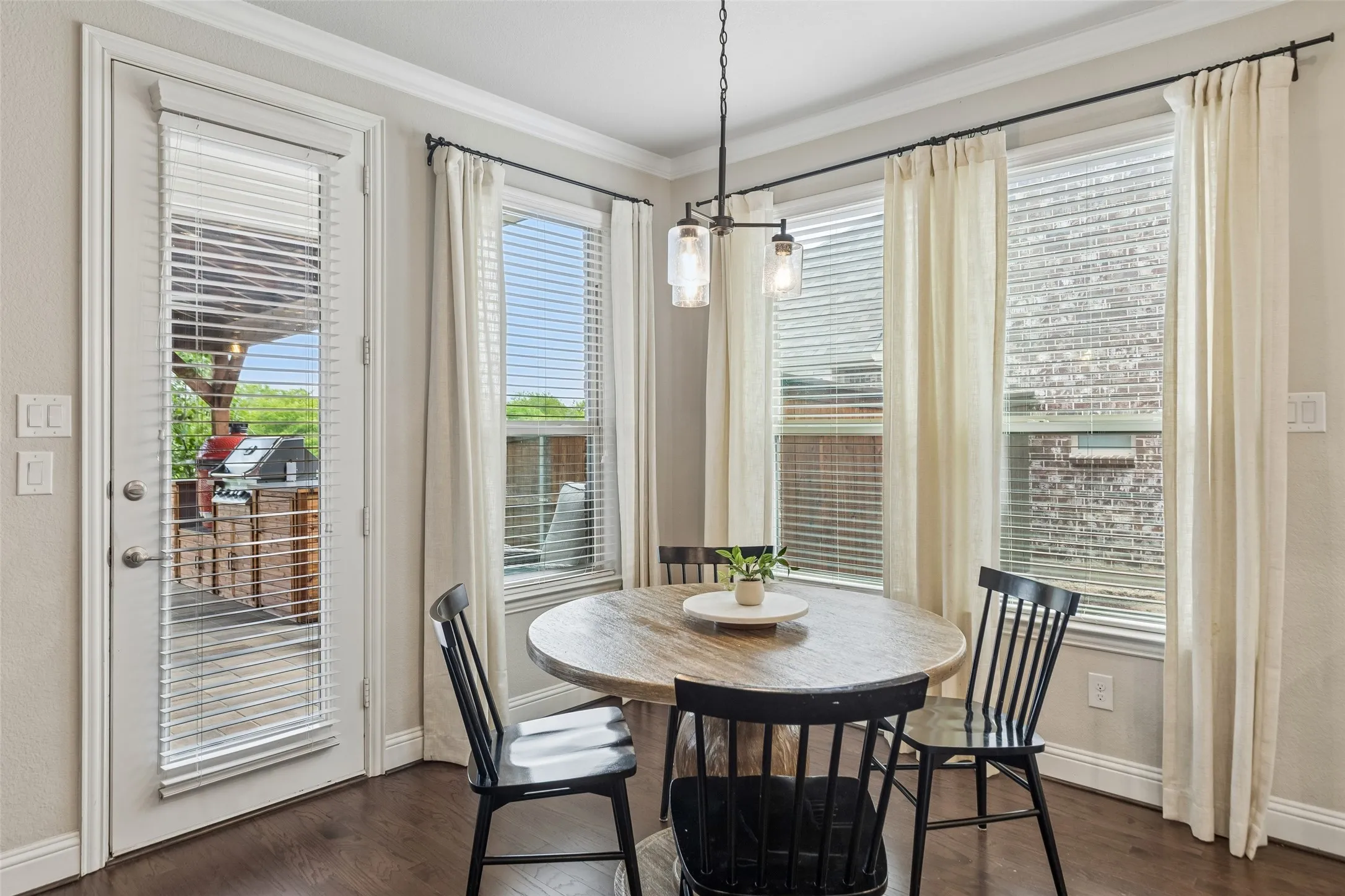 Single Family Residence For Sale in Denton County , 16013 Gladewater Terrace, Prosper, Texas 75078, 4 Bedroom, 4 Bathroom, 2 Garage spaces, 3,261 Sqft, built in 2018, mls#21259637, Real Estate Agent in Prosper, Homes For Sale in Denton county, Homes For Sale in Prosper, Realtor in Prosper Texas, Real Estate Brokerage Independent Realty Texas, Luminita Cordes Realtor