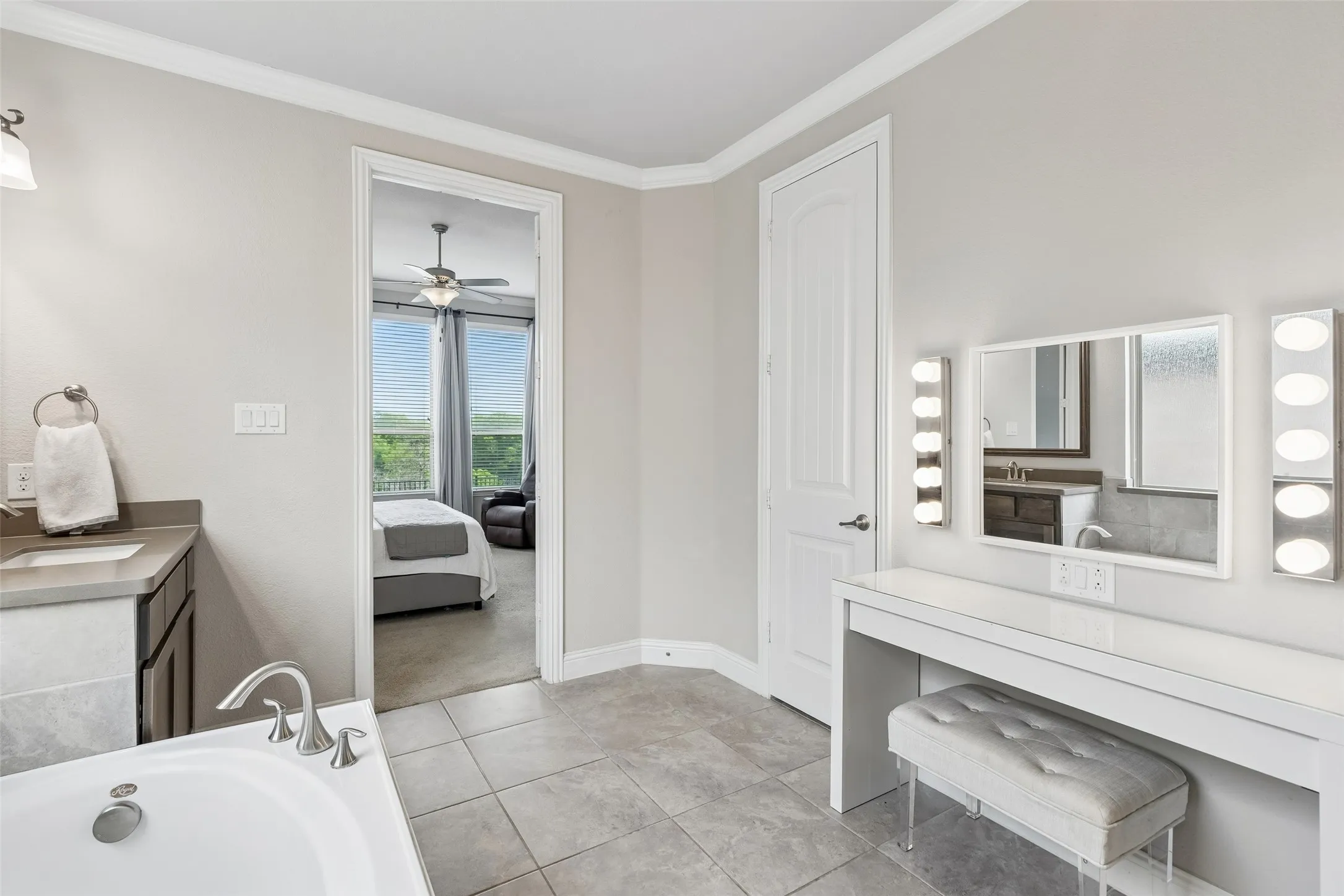 Single Family Residence For Sale in Denton County , 16013 Gladewater Terrace, Prosper, Texas 75078, 4 Bedroom, 4 Bathroom, 2 Garage spaces, 3,261 Sqft, built in 2018, mls#21259637, Real Estate Agent in Prosper, Homes For Sale in Denton county, Homes For Sale in Prosper, Realtor in Prosper Texas, Real Estate Brokerage Independent Realty Texas, Luminita Cordes Realtor