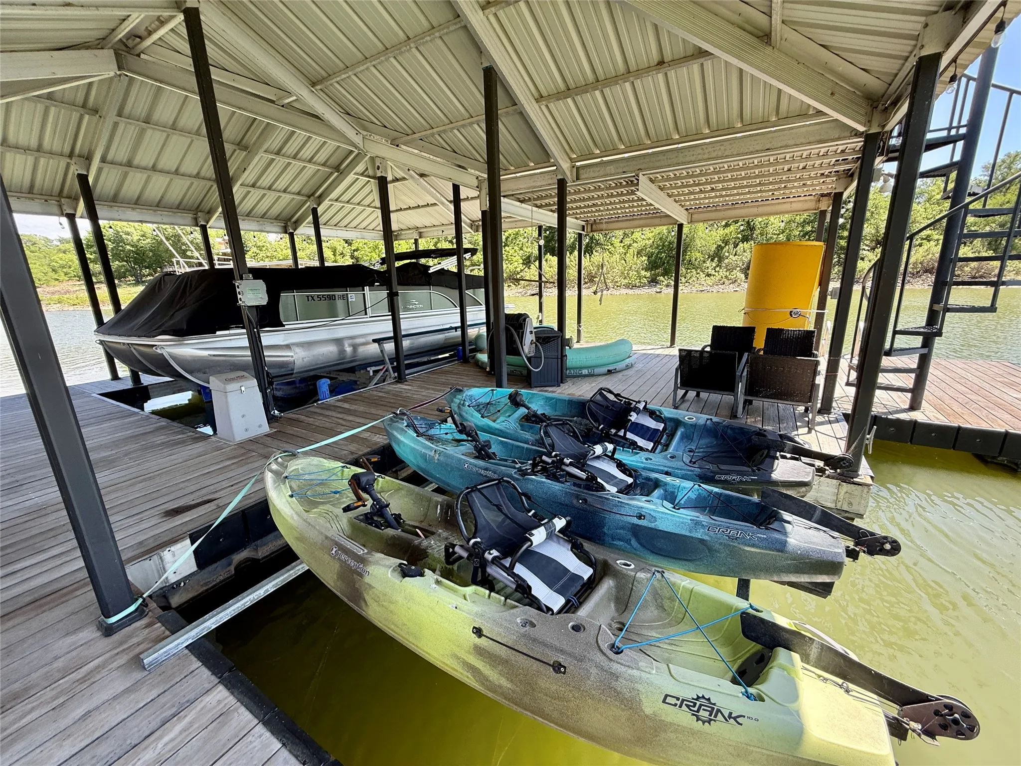 Single Family Residence For Sale in Brown County , 2007 Deepwater Road, Brownwood, Texas 76801, 3 Bedroom, 2 Bathroom, 2 Garage spaces, 2,450 Sqft, built in 1997, Price $1,599,900, mls#21259591, Real Estate Agent in Brownwood, Homes For Sale in Brown county, Homes For Sale in Brownwood, Realtor in Brownwood Texas, Real Estate Brokerage Independent Realty Texas, Luminita Cordes Realtor