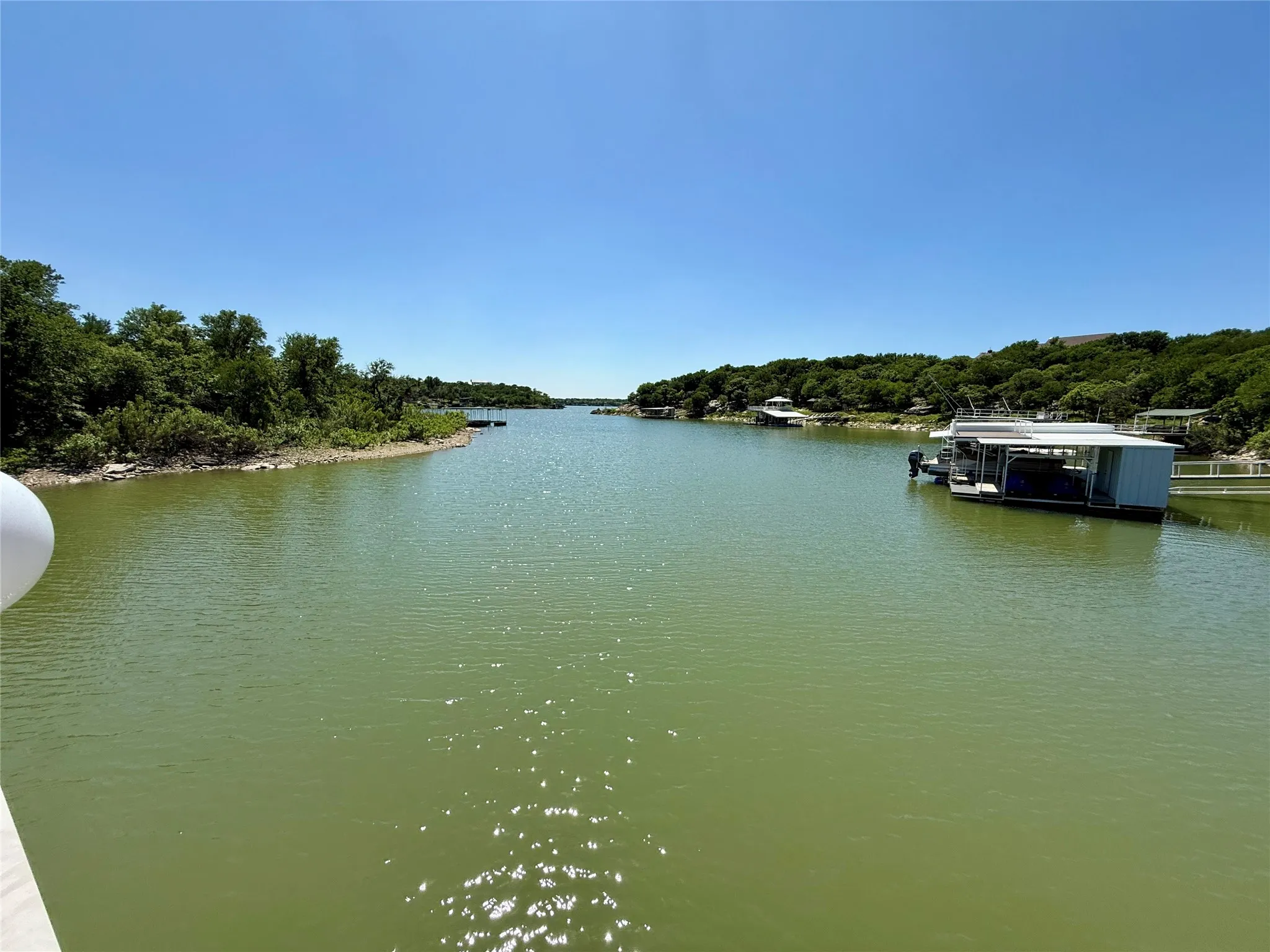 Single Family Residence For Sale in Brown County , 2007 Deepwater Road, Brownwood, Texas 76801, 3 Bedroom, 2 Bathroom, 2 Garage spaces, 2,450 Sqft, built in 1997, Price $1,599,900, mls#21259591, Real Estate Agent in Brownwood, Homes For Sale in Brown county, Homes For Sale in Brownwood, Realtor in Brownwood Texas, Real Estate Brokerage Independent Realty Texas, Luminita Cordes Realtor