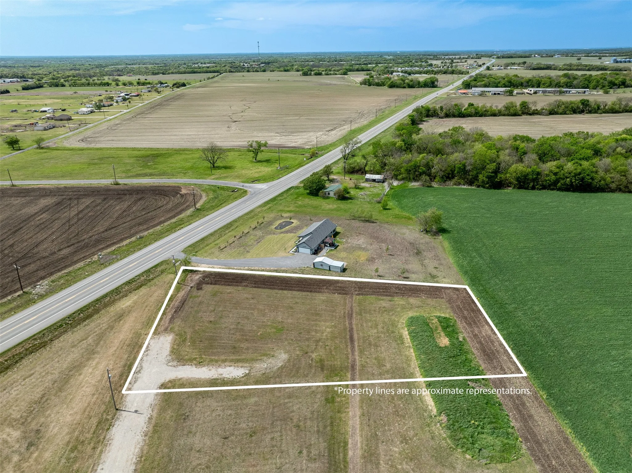 Unimproved Land For Sale in Grayson County , Lot 2 Mc Cartney Trail, Whitewright, Texas 75491, 0, 0, Garage spaces, 0 Sqft, built in 0, mls#21255308, Real Estate Agent in Whitewright, Homes For Sale in Grayson county, Homes For Sale in Whitewright, Realtor in Whitewright Texas, Real Estate Brokerage Independent Realty Texas, Luminita Cordes Realtor