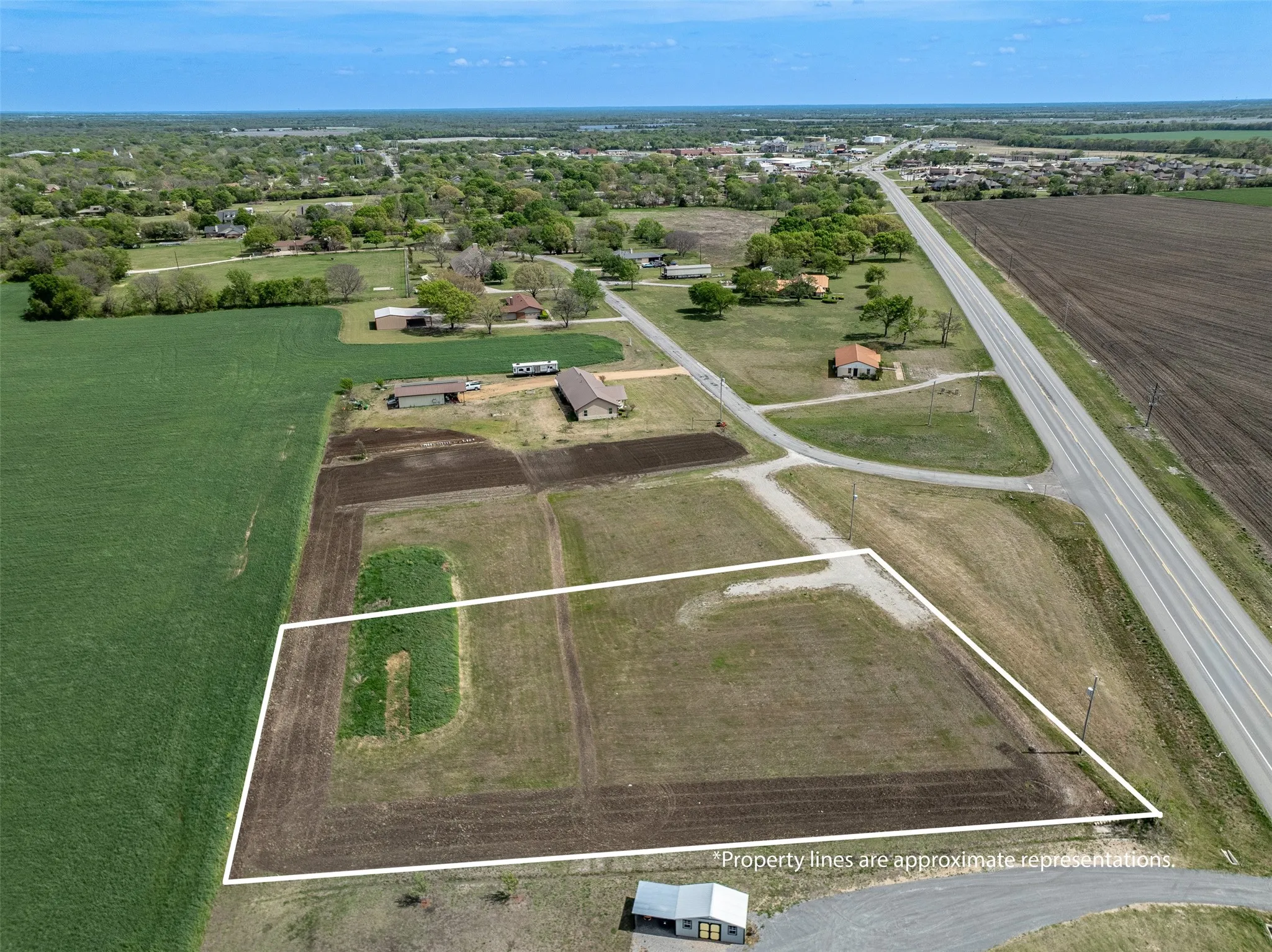 Unimproved Land For Sale in Grayson County , Lot 2 Mc Cartney Trail, Whitewright, Texas 75491, 0, 0, Garage spaces, 0 Sqft, built in 0, mls#21255308, Real Estate Agent in Whitewright, Homes For Sale in Grayson county, Homes For Sale in Whitewright, Realtor in Whitewright Texas, Real Estate Brokerage Independent Realty Texas, Luminita Cordes Realtor