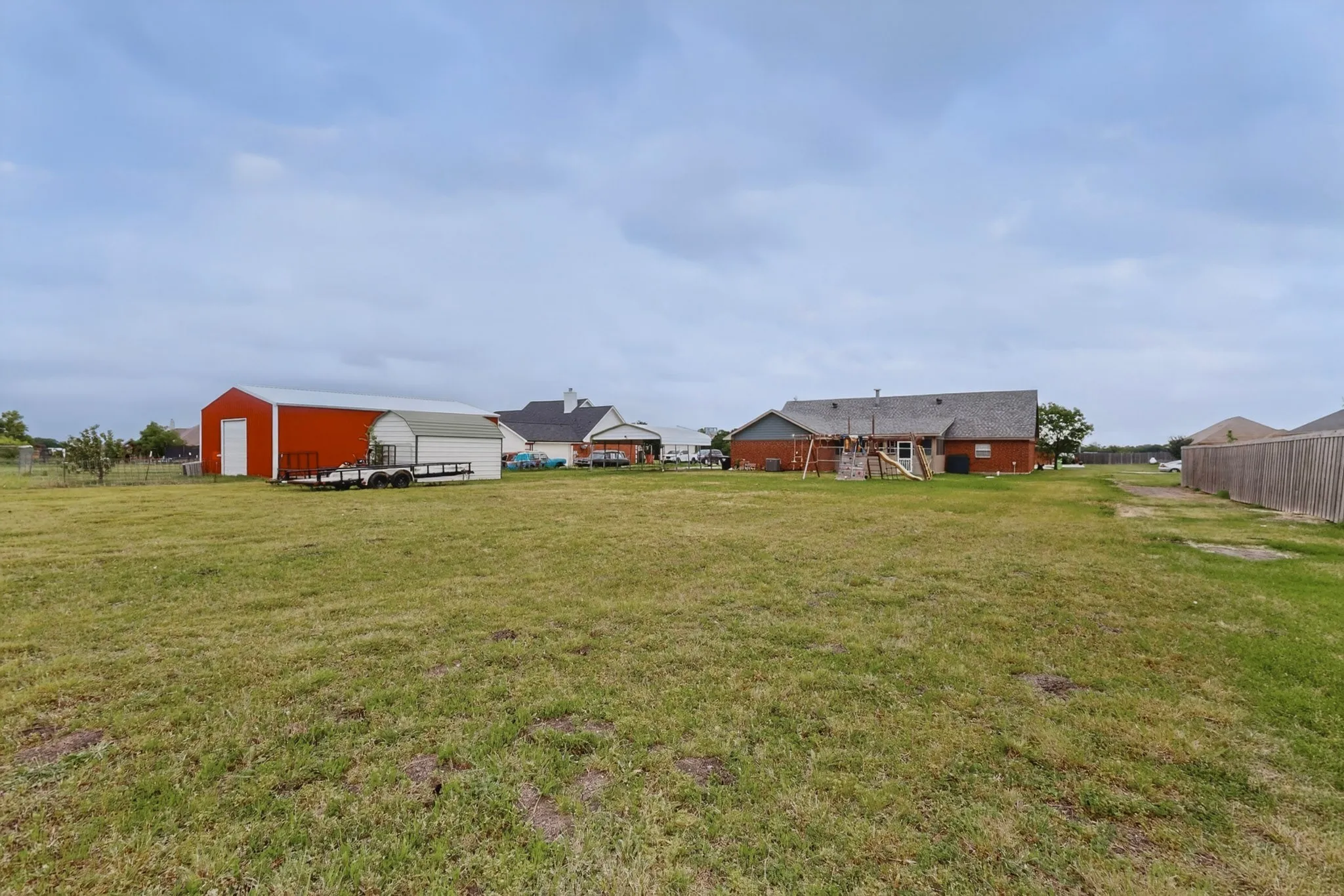 Single Family Residence For Sale in Collin County , 3134 Gunsmoke Drive, Farmersville, Texas 75442, 3 Bedroom, 2 Bathroom, 2 Garage spaces, 1,920 Sqft, built in 2006, mls#21258653, Real Estate Agent in Farmersville, Homes For Sale in Collin county, Homes For Sale in Farmersville, Realtor in Farmersville Texas, Real Estate Brokerage Independent Realty Texas, Luminita Cordes Realtor