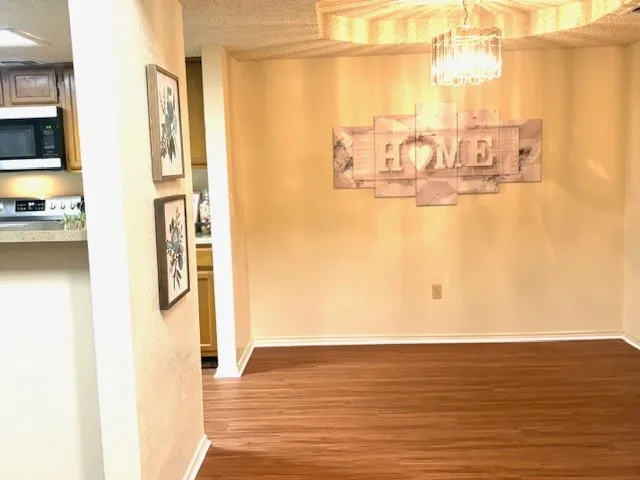 Townhouse For Rent in Tarrant County , 4371 Hulen Circle E, Fort Worth, Texas 76133, 2 Bedrooms, 2 Bathrooms, 2 Garage spaces, 1,392 Sqft, built in 1988, Price $1,550, mls#21259738, Real Estate Agent in Fort Worth, Homes For Rent in Tarrant county, Homes For Rent in Fort Worth, Realtor in Fort Worth Texas, Real Estate Brokerage Independent Realty Texas, Luminita Cordes Realtor