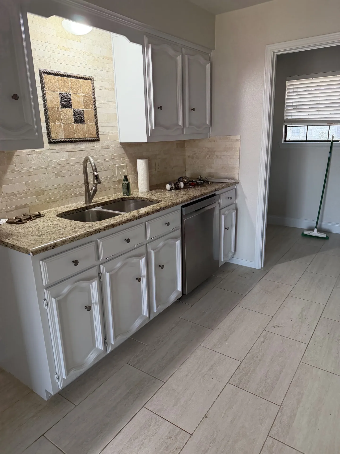 Single Family Residence For Rent in Rockwall County , 16 Lee Circle, Heath, Texas 75032, 3 Bedrooms, 2 Bathrooms, 2 Garage spaces, 1,969 Sqft, built in 1983, Price $2,500, mls#21252316, Real Estate Agent in Heath, Homes For Rent in Rockwall county, Homes For Rent in Heath, Realtor in Heath Texas, Real Estate Brokerage Independent Realty Texas, Luminita Cordes Realtor