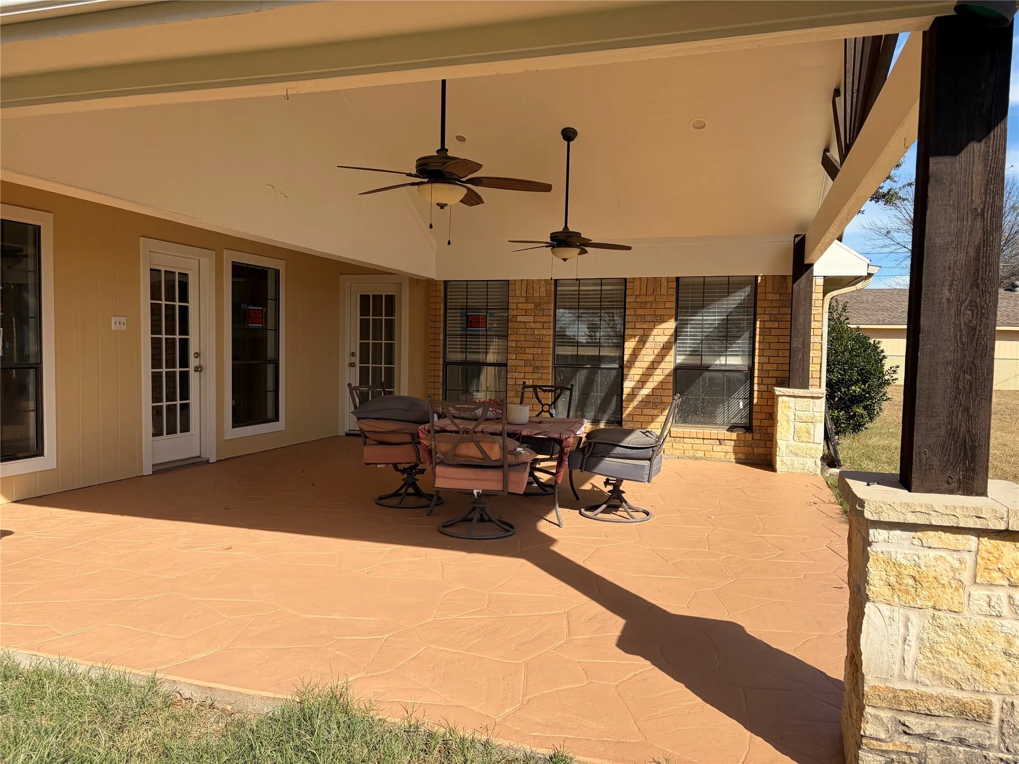 Single Family Residence For Rent in Rockwall County , 16 Lee Circle, Heath, Texas 75032, 3 Bedrooms, 2 Bathrooms, 2 Garage spaces, 1,969 Sqft, built in 1983, Price $2,500, mls#21252316, Real Estate Agent in Heath, Homes For Rent in Rockwall county, Homes For Rent in Heath, Realtor in Heath Texas, Real Estate Brokerage Independent Realty Texas, Luminita Cordes Realtor