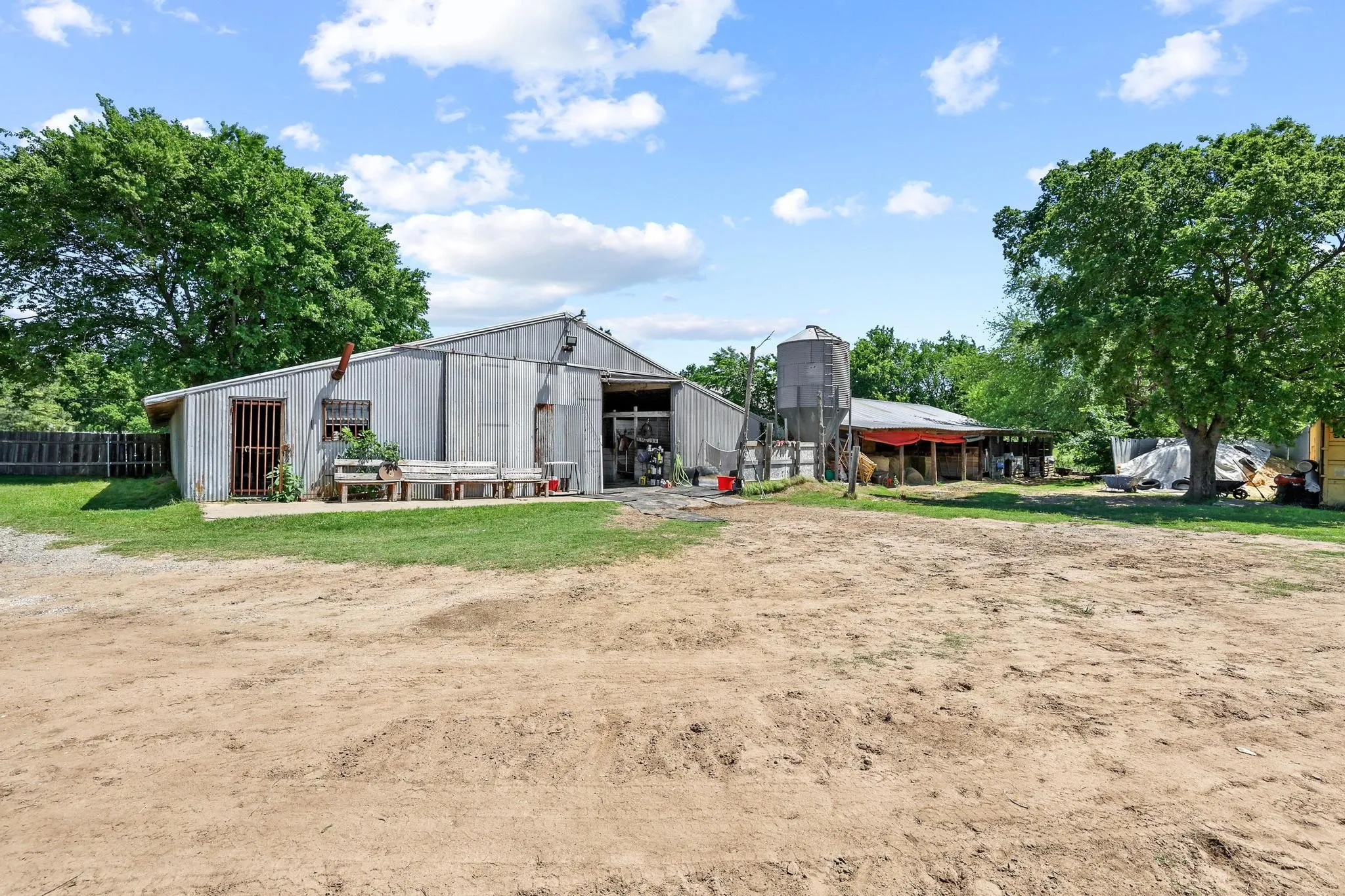 Improved Land For Sale in Grayson County , 2550 E Fm 120, Denison, Texas 75021, 0, 0, Garage spaces, 0 Sqft, built in 1945, Price $2,100,000, mls#21259317, Real Estate Agent in Denison, Homes For Sale in Grayson county, Homes For Sale in Denison, Realtor in Denison Texas, Real Estate Brokerage Independent Realty Texas, Luminita Cordes Realtor