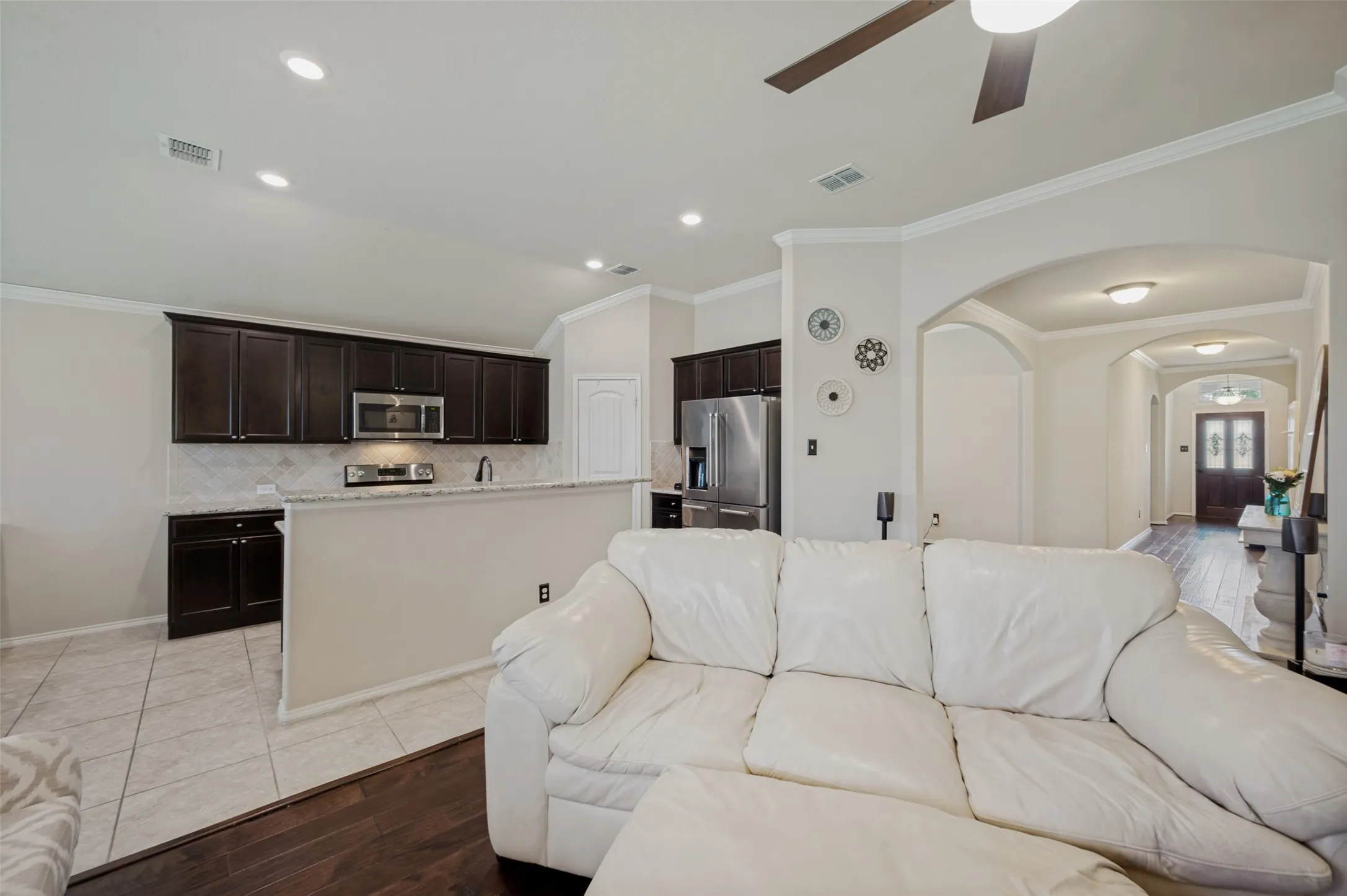 Single Family Residence For Sale in Denton County , 11505 Parade Drive, Frisco, Texas 75036, 4 Bedrooms, 3 Bathrooms, 2 Garage spaces, 2,372 Sqft, built in 2016, Price $444,000, mls#21257752, Real Estate Agent in Frisco, Homes For Sale in Denton county, Homes For Sale in Frisco, Realtor in Frisco Texas, Real Estate Brokerage Independent Realty Texas, Luminita Cordes Realtor