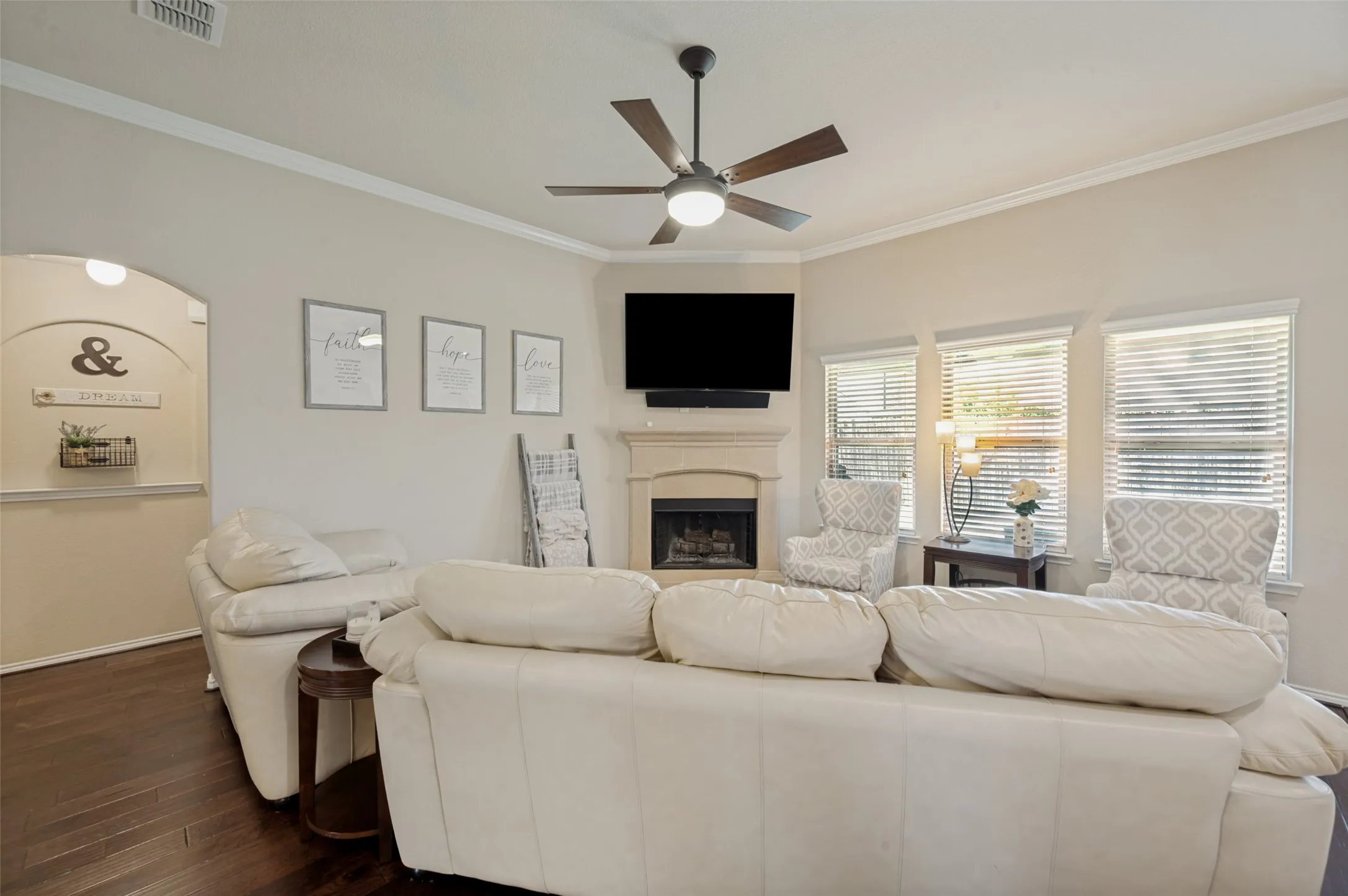 Single Family Residence For Sale in Denton County , 11505 Parade Drive, Frisco, Texas 75036, 4 Bedrooms, 3 Bathrooms, 2 Garage spaces, 2,372 Sqft, built in 2016, Price $444,000, mls#21257752, Real Estate Agent in Frisco, Homes For Sale in Denton county, Homes For Sale in Frisco, Realtor in Frisco Texas, Real Estate Brokerage Independent Realty Texas, Luminita Cordes Realtor
