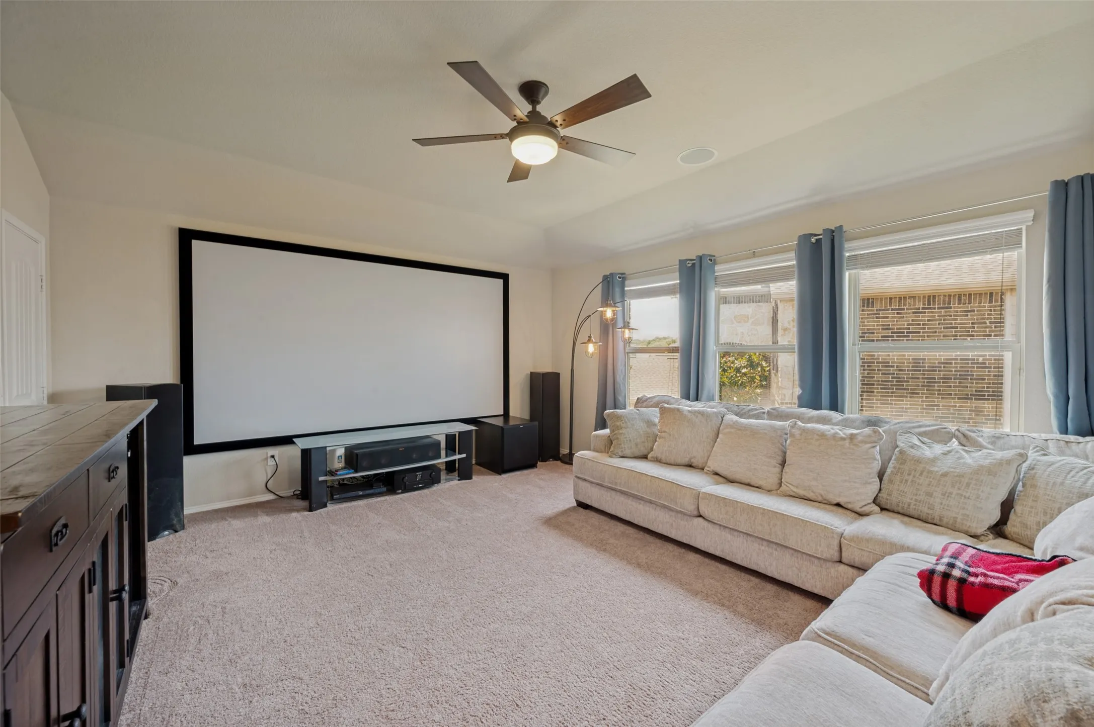 Single Family Residence For Sale in Denton County , 11505 Parade Drive, Frisco, Texas 75036, 4 Bedrooms, 3 Bathrooms, 2 Garage spaces, 2,372 Sqft, built in 2016, Price $444,000, mls#21257752, Real Estate Agent in Frisco, Homes For Sale in Denton county, Homes For Sale in Frisco, Realtor in Frisco Texas, Real Estate Brokerage Independent Realty Texas, Luminita Cordes Realtor