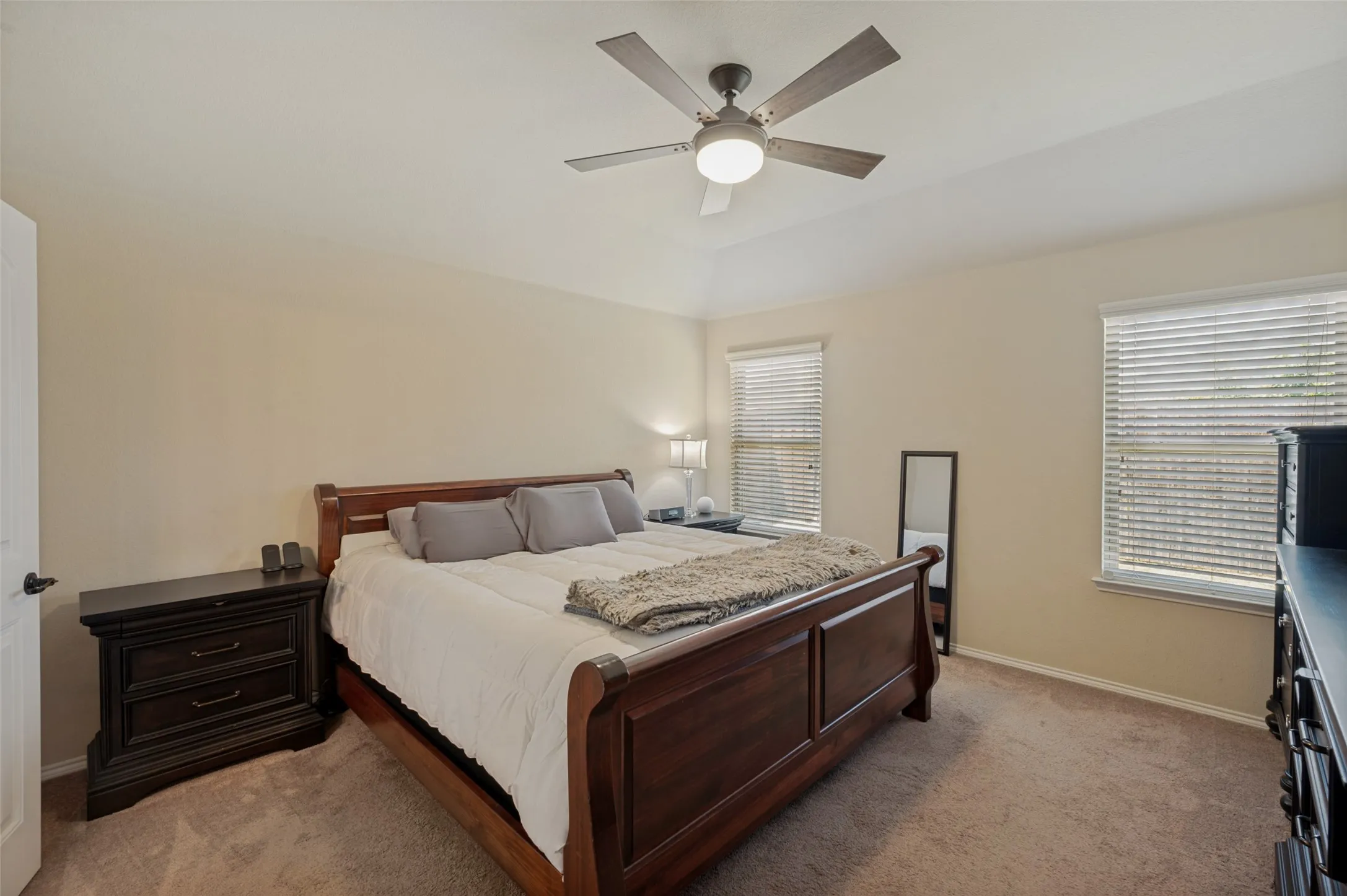 Single Family Residence For Sale in Denton County , 11505 Parade Drive, Frisco, Texas 75036, 4 Bedrooms, 3 Bathrooms, 2 Garage spaces, 2,372 Sqft, built in 2016, Price $444,000, mls#21257752, Real Estate Agent in Frisco, Homes For Sale in Denton county, Homes For Sale in Frisco, Realtor in Frisco Texas, Real Estate Brokerage Independent Realty Texas, Luminita Cordes Realtor