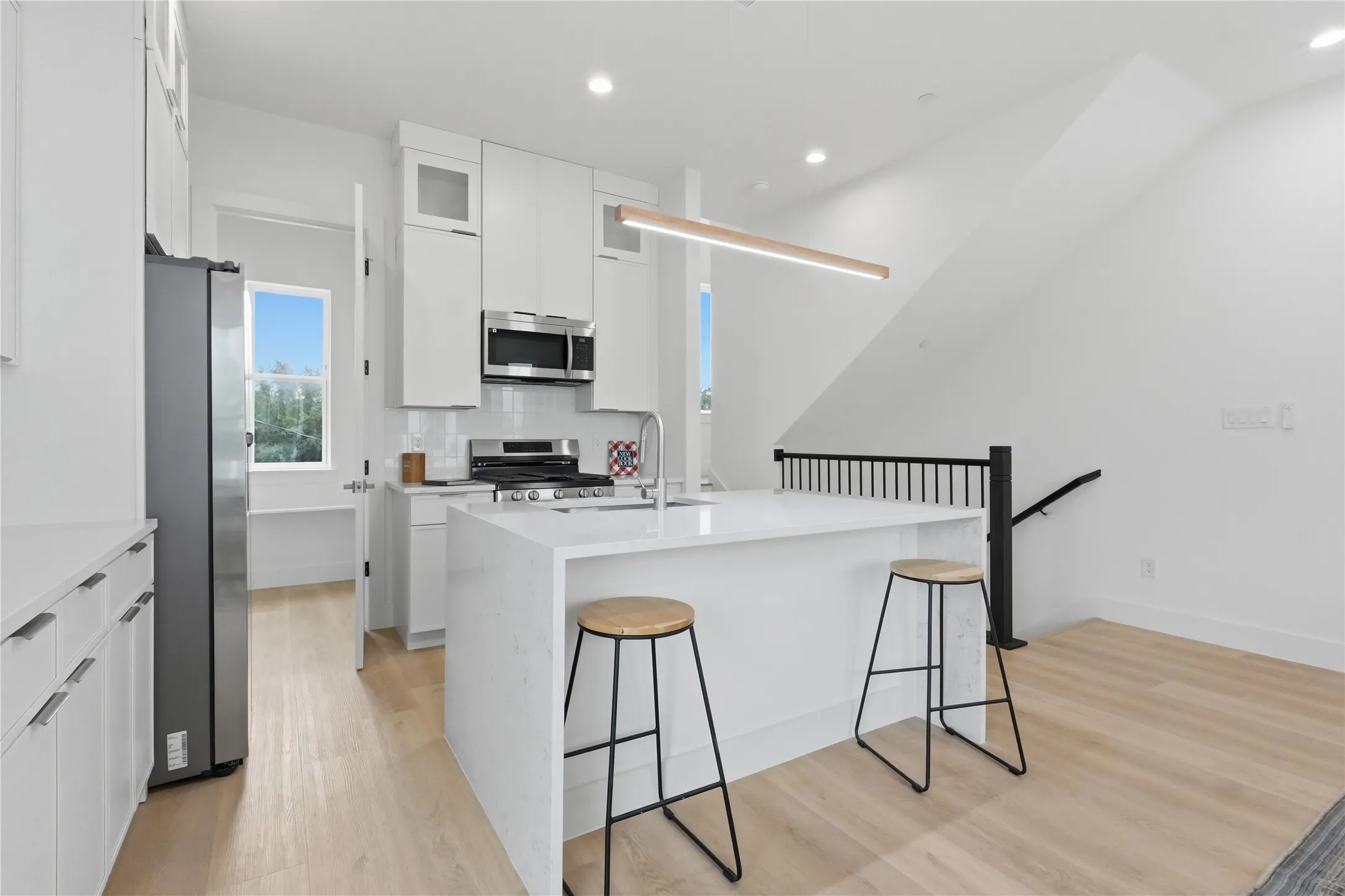 Townhouse For Rent in Dallas County , 4315 San Jacinto Street 101, Dallas, Texas 75204, 3 Bedroom, 4 Bathroom, 2 Garage spaces, 2,700 Sqft, built in 2026, New Construction - Complete, mls#21259795, Real Estate Agent in Dallas, Homes For Rent in Dallas county, Homes For Rent in Dallas, Realtor in Dallas Texas, Real Estate Brokerage Independent Realty Texas, Luminita Cordes Realtor