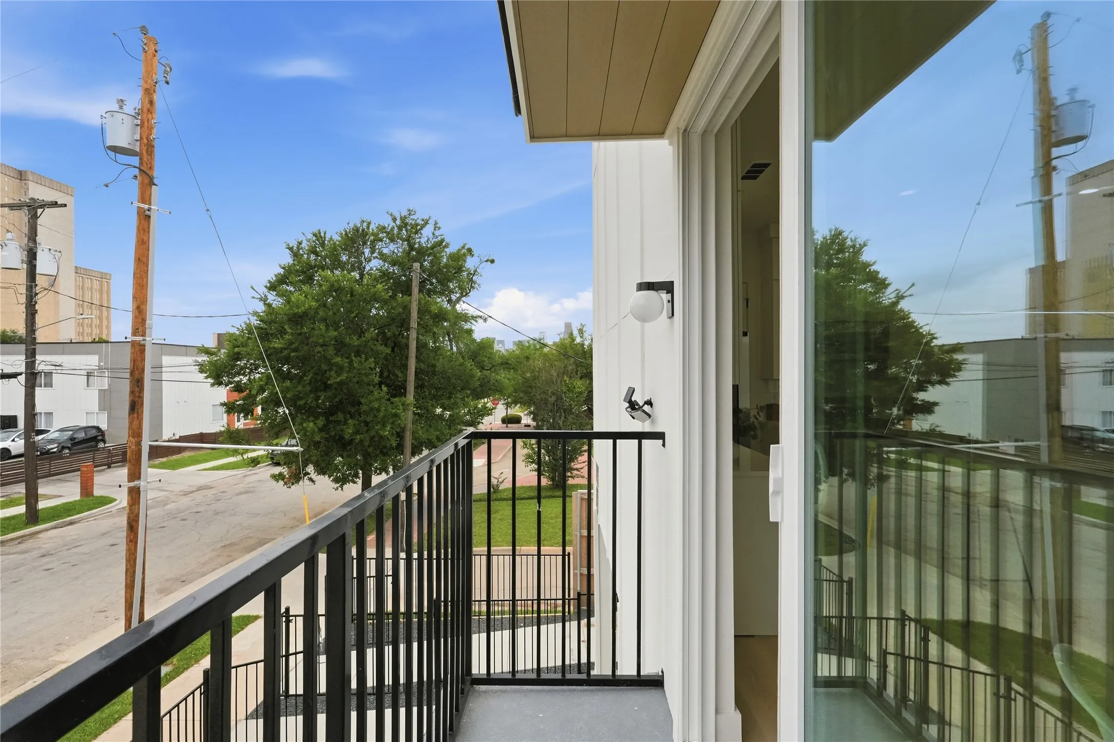 Townhouse For Rent in Dallas County , 4315 San Jacinto Street 101, Dallas, Texas 75204, 3 Bedroom, 4 Bathroom, 2 Garage spaces, 2,700 Sqft, built in 2026, New Construction - Complete, mls#21259795, Real Estate Agent in Dallas, Homes For Rent in Dallas county, Homes For Rent in Dallas, Realtor in Dallas Texas, Real Estate Brokerage Independent Realty Texas, Luminita Cordes Realtor