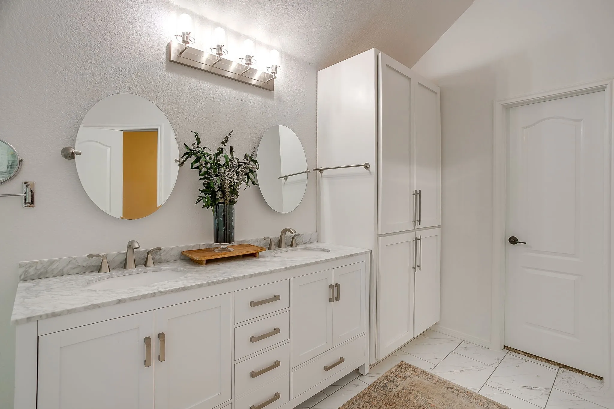 Single Family Residence For Sale in Parker County , 210 Willow Creek Drive, Weatherford, Texas 76085, 4 Bedroom, 2 Bathroom, 2 Garage spaces, 1,908 Sqft, built in 2005, Preowned, mls#21259043, Real Estate Agent in Weatherford, Homes For Sale in Parker county, Homes For Sale in Weatherford, Realtor in Weatherford Texas, Real Estate Brokerage Independent Realty Texas, Luminita Cordes Realtor