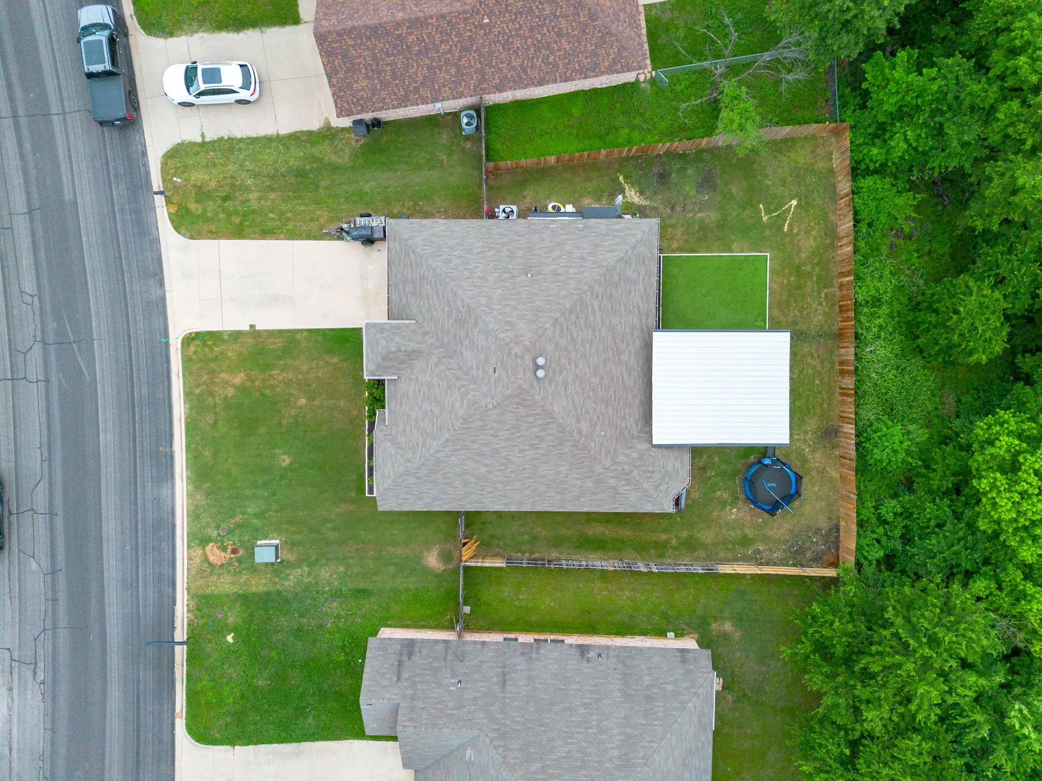 Single Family Residence For Sale in Parker County , 210 Willow Creek Drive, Weatherford, Texas 76085, 4 Bedroom, 2 Bathroom, 2 Garage spaces, 1,908 Sqft, built in 2005, Preowned, mls#21259043, Real Estate Agent in Weatherford, Homes For Sale in Parker county, Homes For Sale in Weatherford, Realtor in Weatherford Texas, Real Estate Brokerage Independent Realty Texas, Luminita Cordes Realtor