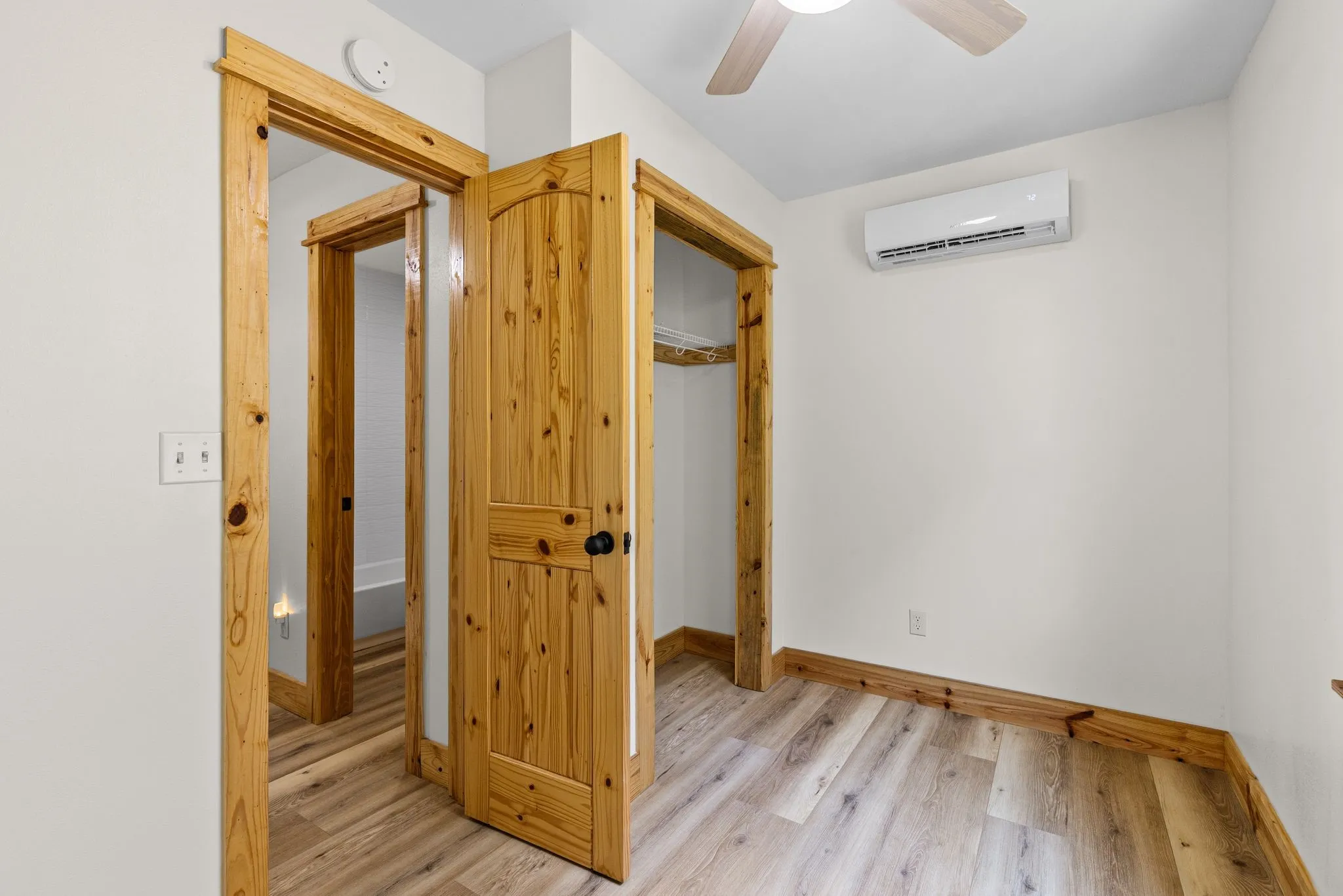 Single Family Residence For Sale in Rains County , 291 RS COUNTY ROAD 1624, Lone Oak, Texas 75453, 4 Bedroom, 4 Bathroom, Garage spaces, 1,804 Sqft, built in 2024, New Construction - Incomplete, mls#21258697, Real Estate Agent in Lone Oak, Homes For Sale in Rains county, Homes For Sale in Lone Oak, Realtor in Lone Oak Texas, Real Estate Brokerage Independent Realty Texas, Luminita Cordes Realtor