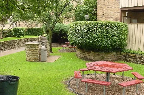 Condominium For Sale in Tarrant County , 1200 Calico Lane 820, Arlington, Texas 76011, 1 Bedroom, 1 Bathroom, Garage spaces, 792 Sqft, built in 1981, Preowned, mls#21259821, Real Estate Agent in Arlington, Homes For Sale in Tarrant county, Homes For Sale in Arlington, Realtor in Arlington Texas, Real Estate Brokerage Independent Realty Texas, Luminita Cordes Realtor