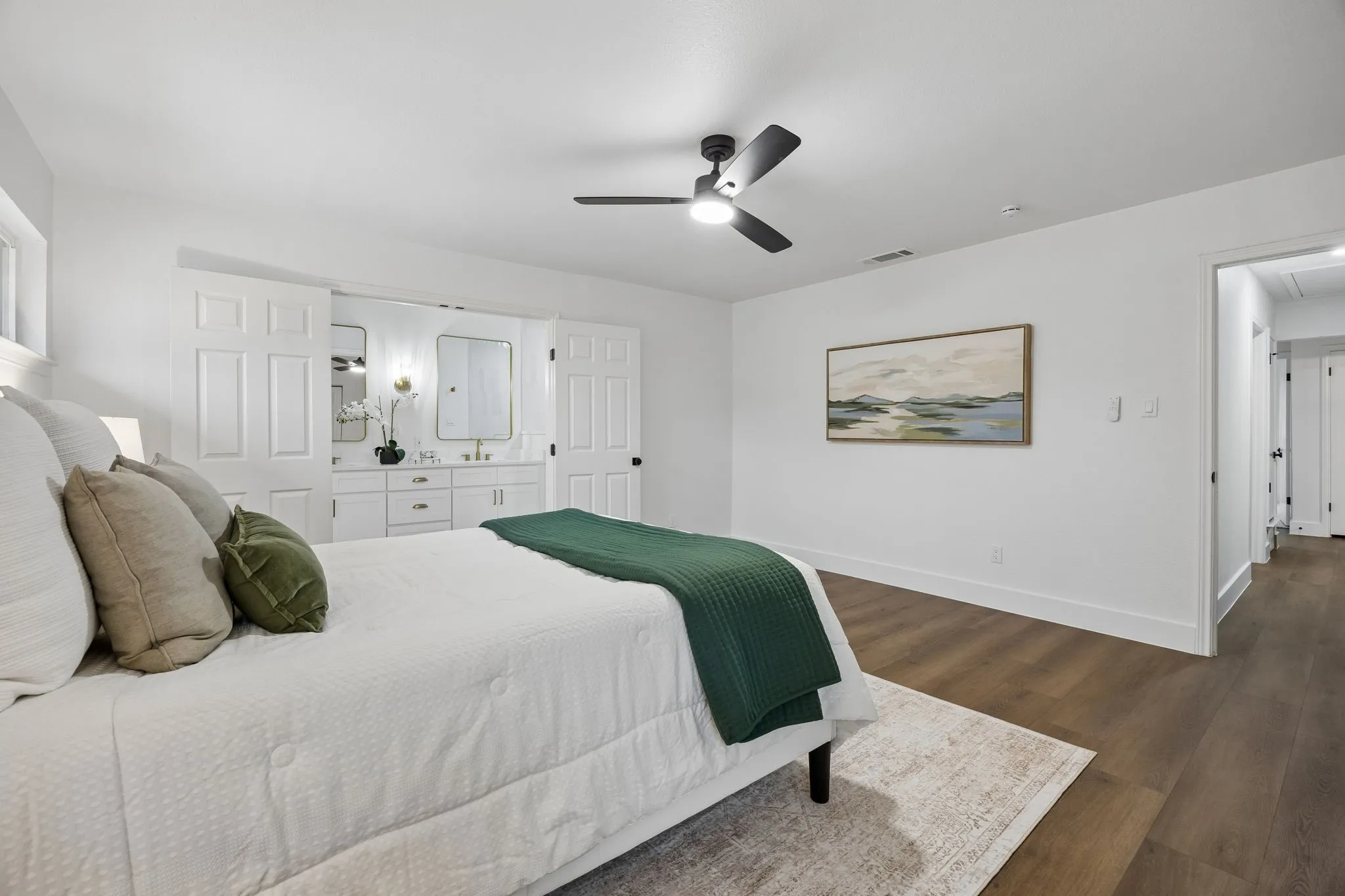 Single Family Residence For Sale in Dallas County , 2524 Glen Lea Drive, Irving, Texas 75062, 3 Bedroom, 2 Bathroom, 2 Garage spaces, 2,029 Sqft, built in 1968, Preowned, mls#21259886, Real Estate Agent in Irving, Homes For Sale in Dallas county, Homes For Sale in Irving, Realtor in Irving Texas, Real Estate Brokerage Independent Realty Texas, Luminita Cordes Realtor