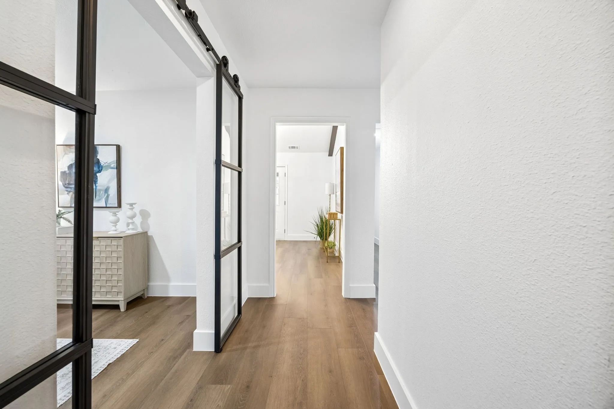 Single Family Residence For Sale in Dallas County , 2524 Glen Lea Drive, Irving, Texas 75062, 3 Bedroom, 2 Bathroom, 2 Garage spaces, 2,029 Sqft, built in 1968, Preowned, mls#21259886, Real Estate Agent in Irving, Homes For Sale in Dallas county, Homes For Sale in Irving, Realtor in Irving Texas, Real Estate Brokerage Independent Realty Texas, Luminita Cordes Realtor