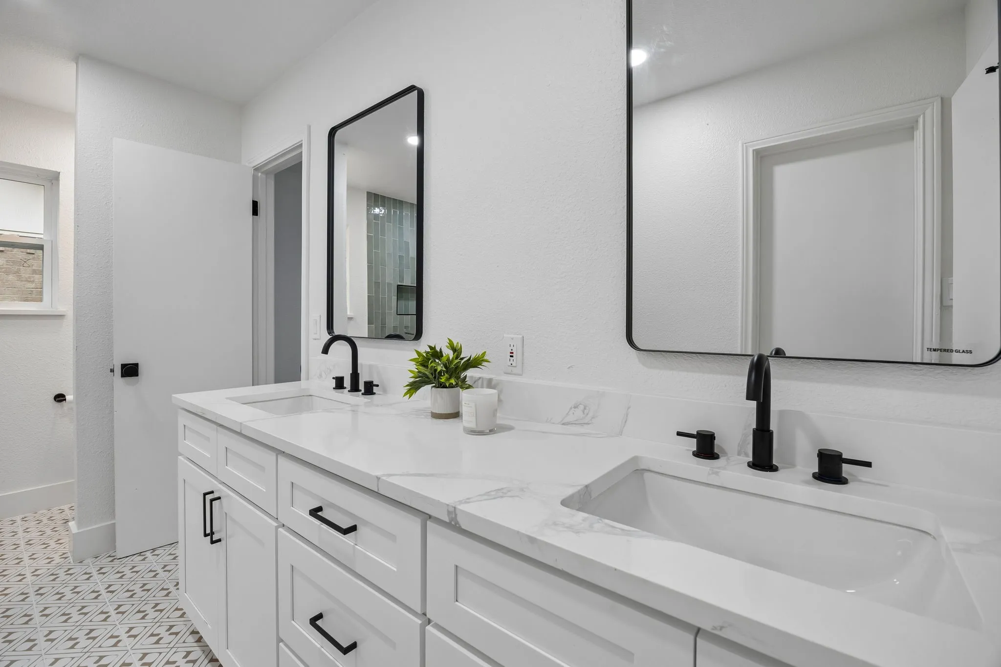 Single Family Residence For Sale in Dallas County , 2524 Glen Lea Drive, Irving, Texas 75062, 3 Bedroom, 2 Bathroom, 2 Garage spaces, 2,029 Sqft, built in 1968, Preowned, mls#21259886, Real Estate Agent in Irving, Homes For Sale in Dallas county, Homes For Sale in Irving, Realtor in Irving Texas, Real Estate Brokerage Independent Realty Texas, Luminita Cordes Realtor