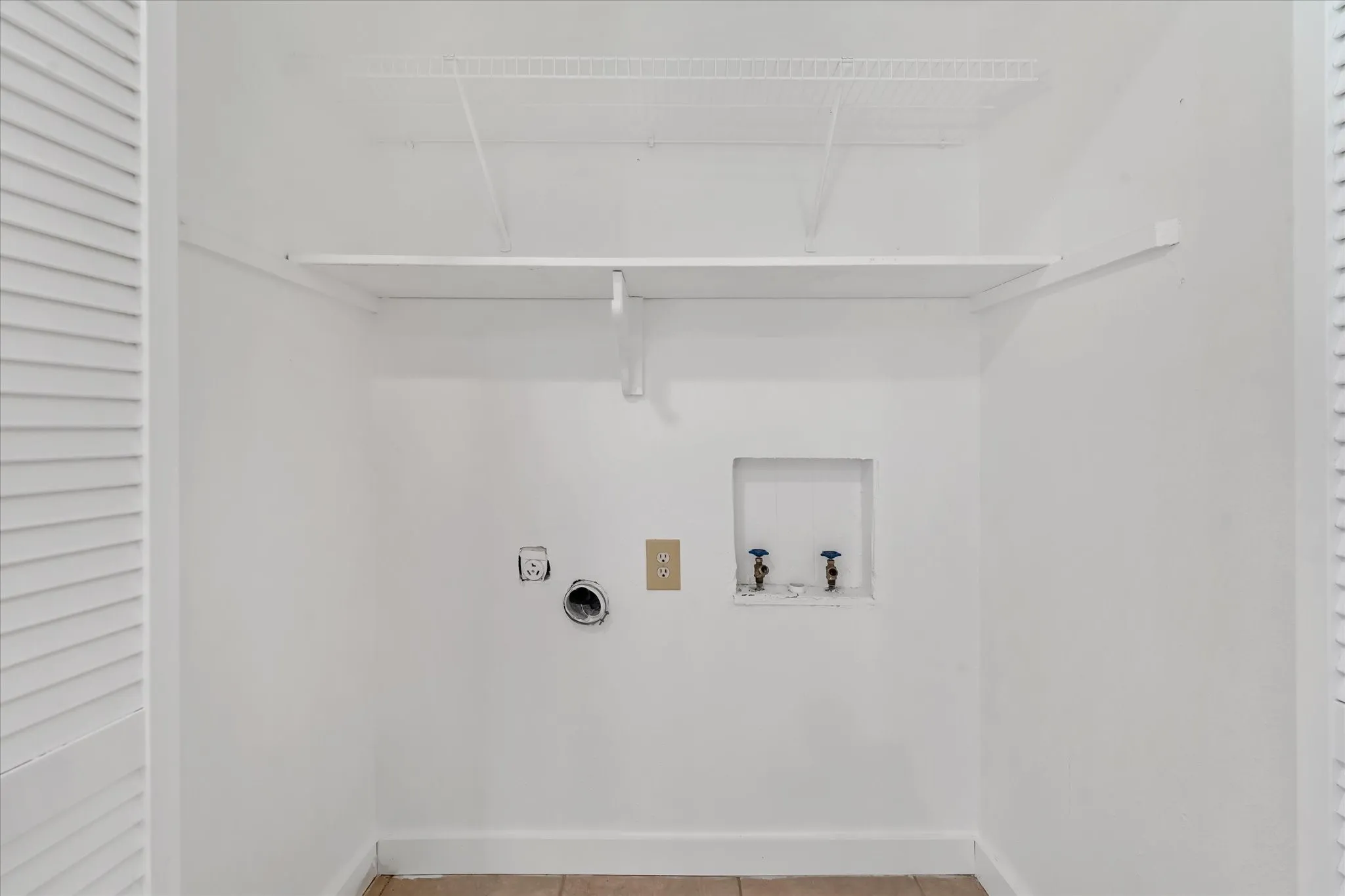 Single Family Residence For Rent in Dallas County , 3612 High Bluff Drive, Dallas, Texas 75234, 4 Bedrooms, 2 Bathrooms, 2 Garage spaces, 1,810 Sqft, built in 1962, Price $2,850, mls#21259920, Real Estate Agent in Dallas, Homes For Rent in Dallas county, Homes For Rent in Dallas, Realtor in Dallas Texas, Real Estate Brokerage Independent Realty Texas, Luminita Cordes Realtor