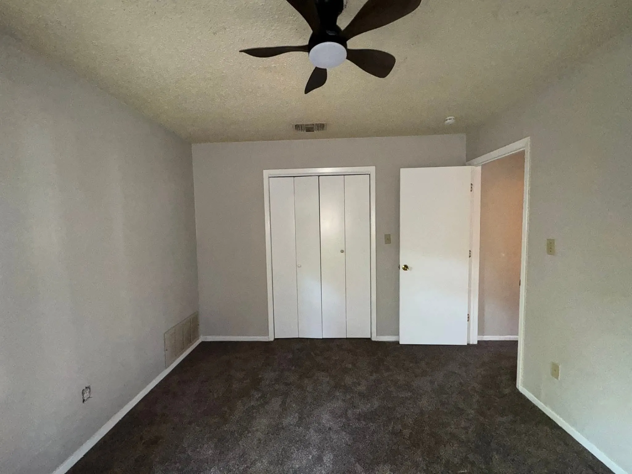 Duplex For Sale in Hunt County , 304 Mcbride Street, Lone Oak, Texas 75453, 9 Bedroom, 4 Bathroom, Garage spaces, 0 Sqft, built in 1989, Preowned, mls#21256528, Real Estate Agent in Lone Oak, Homes For Sale in Hunt county, Homes For Sale in Lone Oak, Realtor in Lone Oak Texas, Real Estate Brokerage Independent Realty Texas, Luminita Cordes Realtor