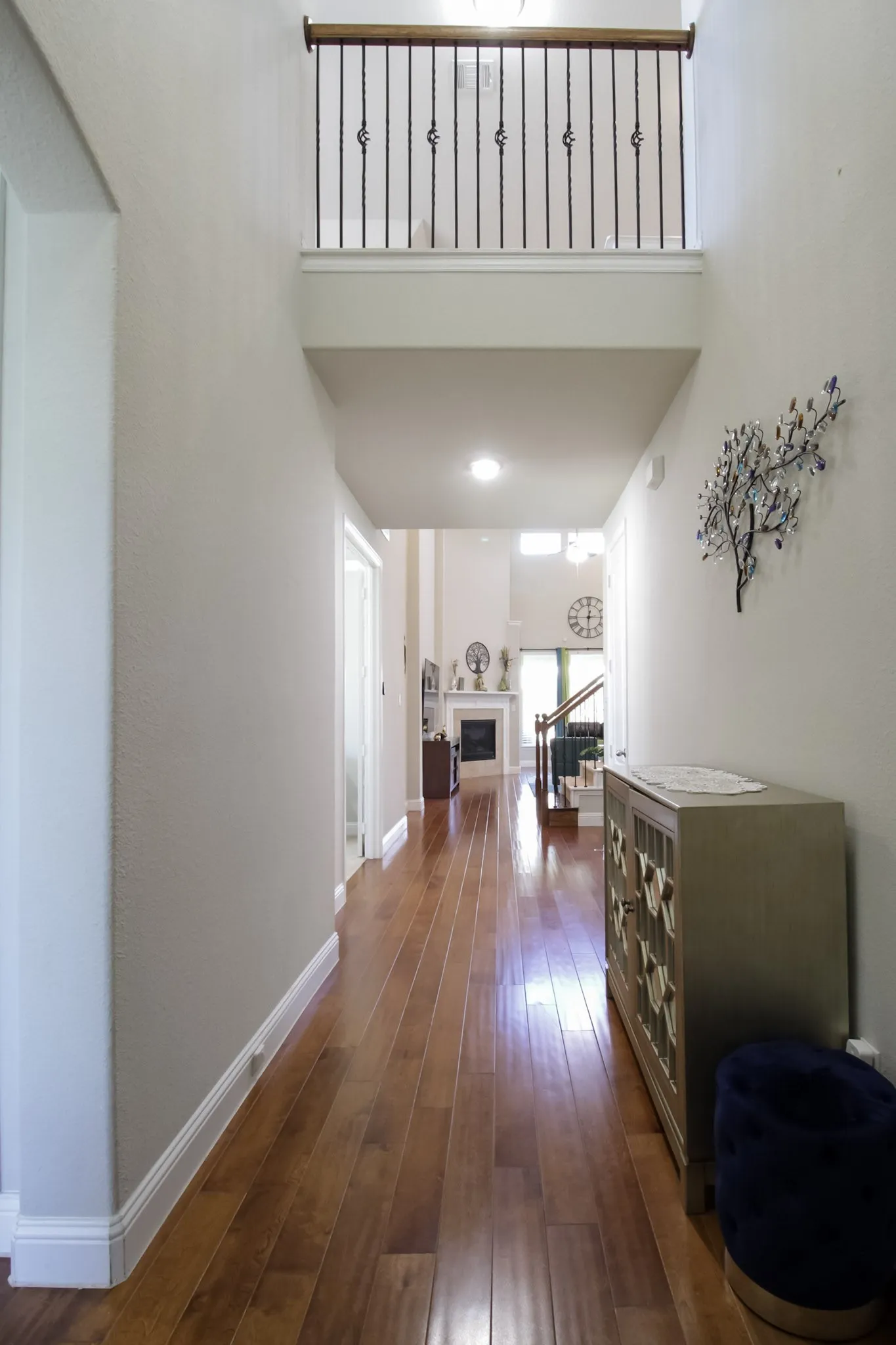 Single Family Residence For Sale in Denton County , 14286 Winecup Drive, Frisco, Texas 75033, 5 Bedrooms, 4 Bathrooms, 3 Garage spaces, 3,109 Sqft, built in 2018, Preowned, Price $703,200, mls#21250637, Real Estate Agent in Frisco, Homes For Sale in Denton county, Homes For Sale in Frisco, Realtor in Frisco Texas, Real Estate Brokerage Independent Realty Texas, Luminita Cordes Realtor