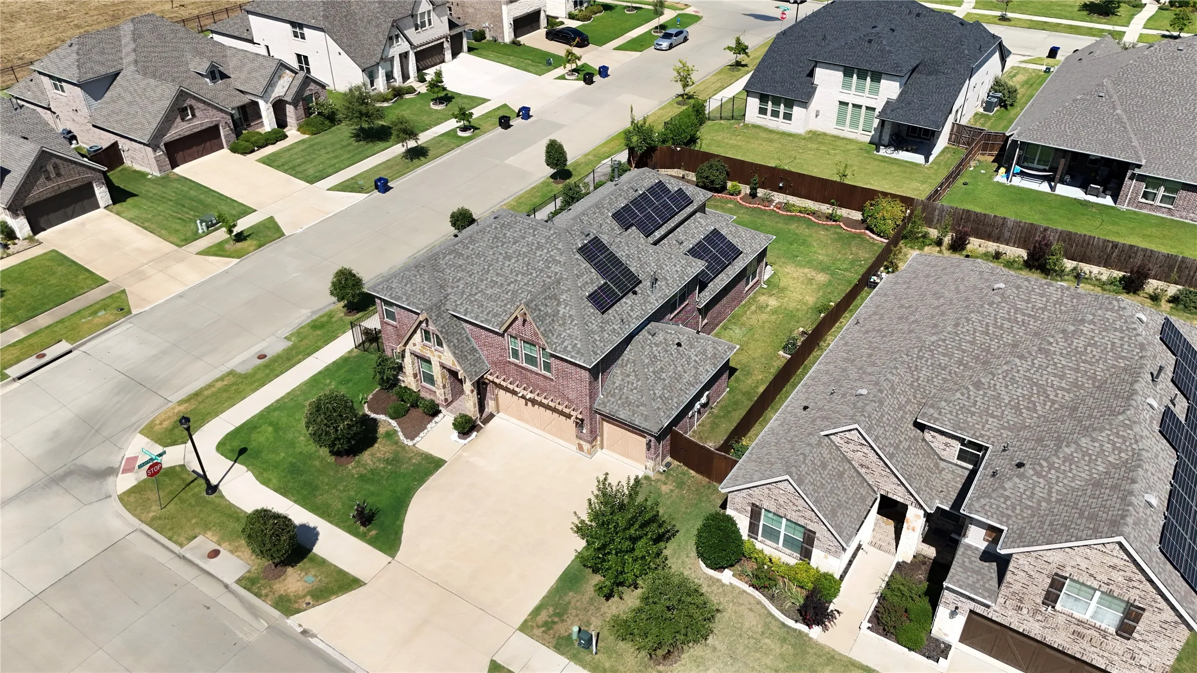 Single Family Residence For Sale in Denton County , 14286 Winecup Drive, Frisco, Texas 75033, 5 Bedrooms, 4 Bathrooms, 3 Garage spaces, 3,109 Sqft, built in 2018, Preowned, Price $703,200, mls#21250637, Real Estate Agent in Frisco, Homes For Sale in Denton county, Homes For Sale in Frisco, Realtor in Frisco Texas, Real Estate Brokerage Independent Realty Texas, Luminita Cordes Realtor