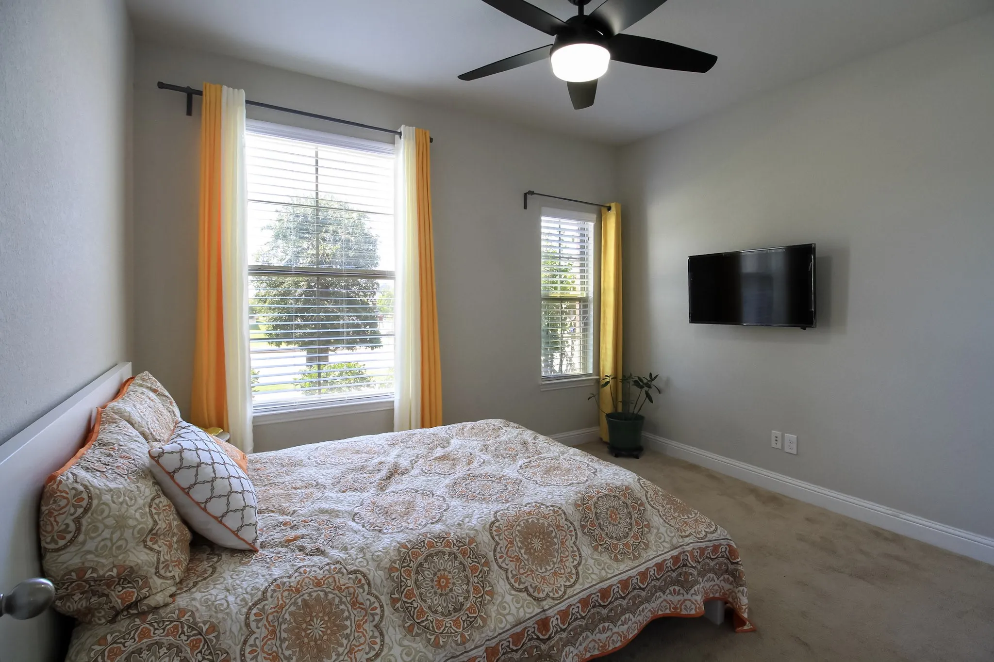Single Family Residence For Sale in Denton County , 14286 Winecup Drive, Frisco, Texas 75033, 5 Bedrooms, 4 Bathrooms, 3 Garage spaces, 3,109 Sqft, built in 2018, Preowned, Price $703,200, mls#21250637, Real Estate Agent in Frisco, Homes For Sale in Denton county, Homes For Sale in Frisco, Realtor in Frisco Texas, Real Estate Brokerage Independent Realty Texas, Luminita Cordes Realtor