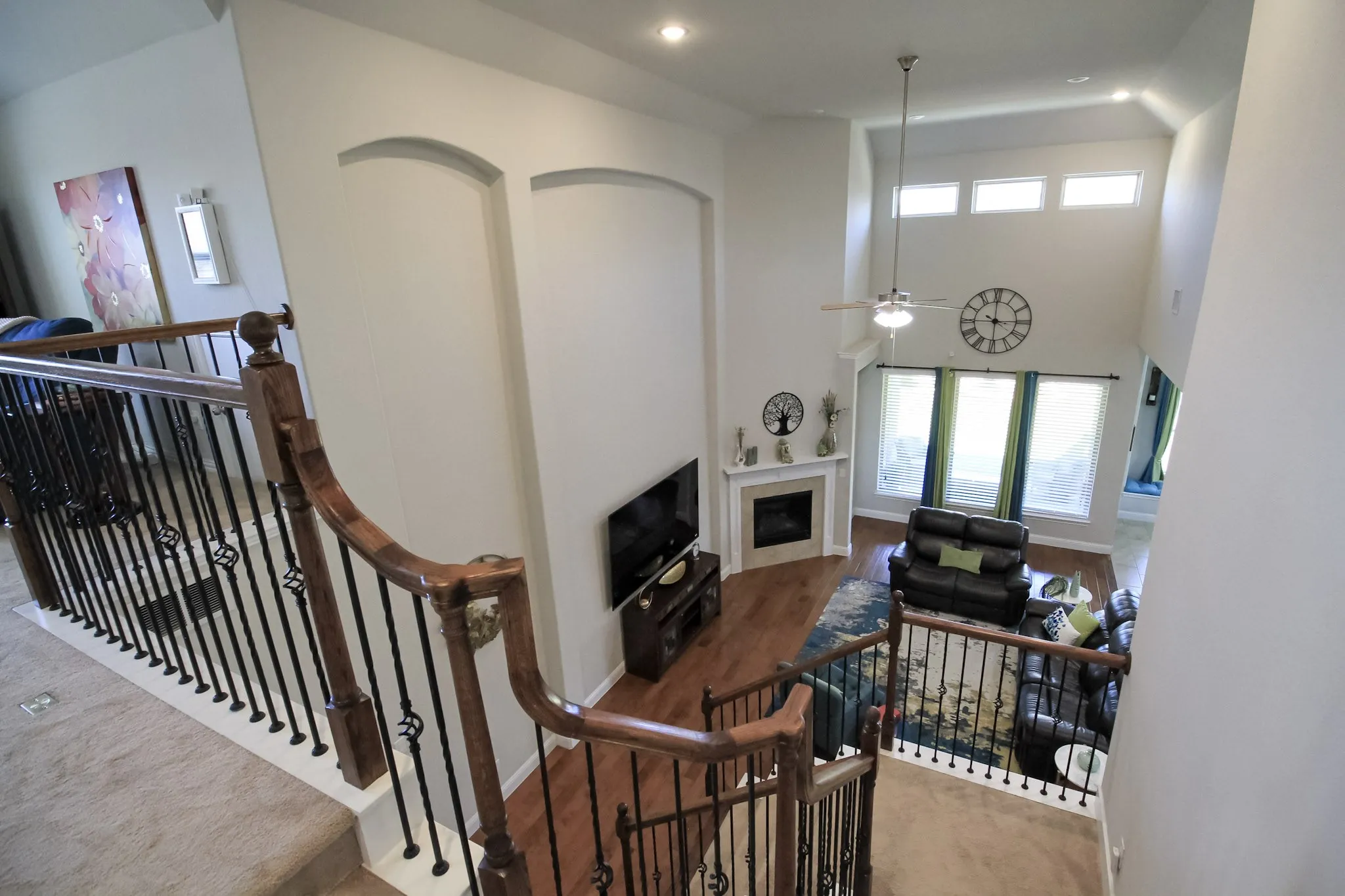 Single Family Residence For Sale in Denton County , 14286 Winecup Drive, Frisco, Texas 75033, 5 Bedrooms, 4 Bathrooms, 3 Garage spaces, 3,109 Sqft, built in 2018, Preowned, Price $703,200, mls#21250637, Real Estate Agent in Frisco, Homes For Sale in Denton county, Homes For Sale in Frisco, Realtor in Frisco Texas, Real Estate Brokerage Independent Realty Texas, Luminita Cordes Realtor