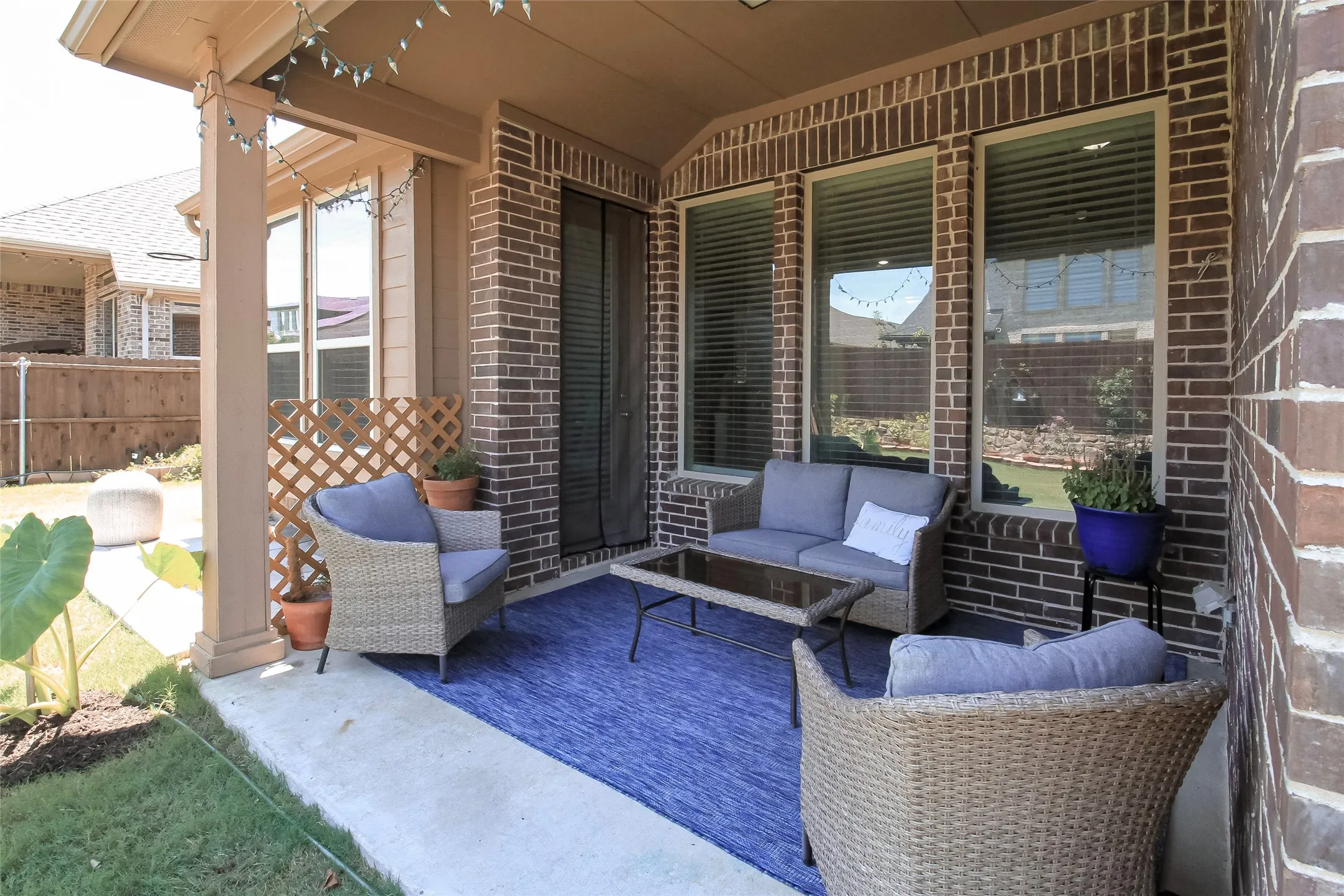 Single Family Residence For Sale in Denton County , 14286 Winecup Drive, Frisco, Texas 75033, 5 Bedrooms, 4 Bathrooms, 3 Garage spaces, 3,109 Sqft, built in 2018, Preowned, Price $703,200, mls#21250637, Real Estate Agent in Frisco, Homes For Sale in Denton county, Homes For Sale in Frisco, Realtor in Frisco Texas, Real Estate Brokerage Independent Realty Texas, Luminita Cordes Realtor