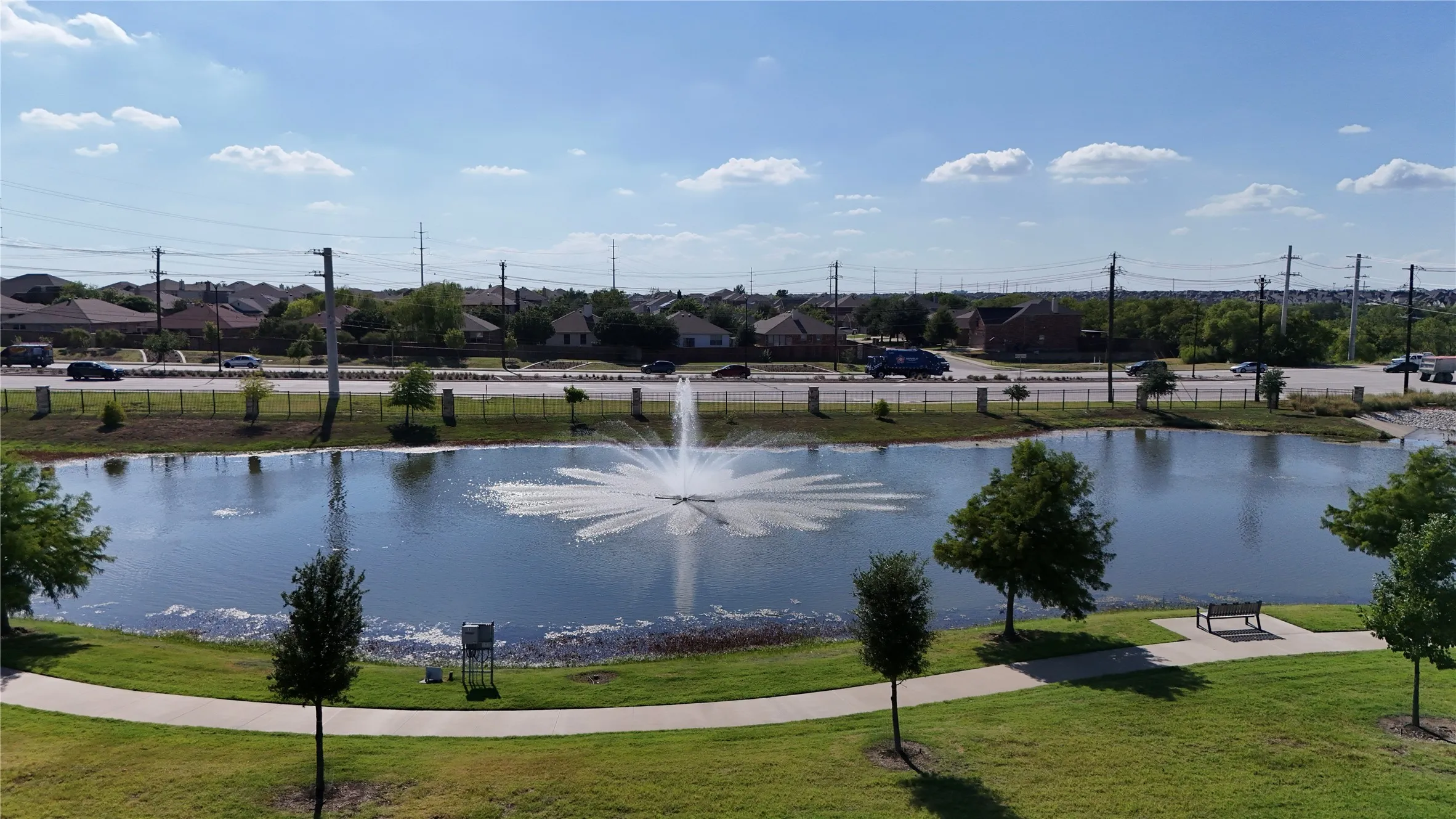 Single Family Residence For Sale in Denton County , 14286 Winecup Drive, Frisco, Texas 75033, 5 Bedrooms, 4 Bathrooms, 3 Garage spaces, 3,109 Sqft, built in 2018, Preowned, Price $703,200, mls#21250637, Real Estate Agent in Frisco, Homes For Sale in Denton county, Homes For Sale in Frisco, Realtor in Frisco Texas, Real Estate Brokerage Independent Realty Texas, Luminita Cordes Realtor