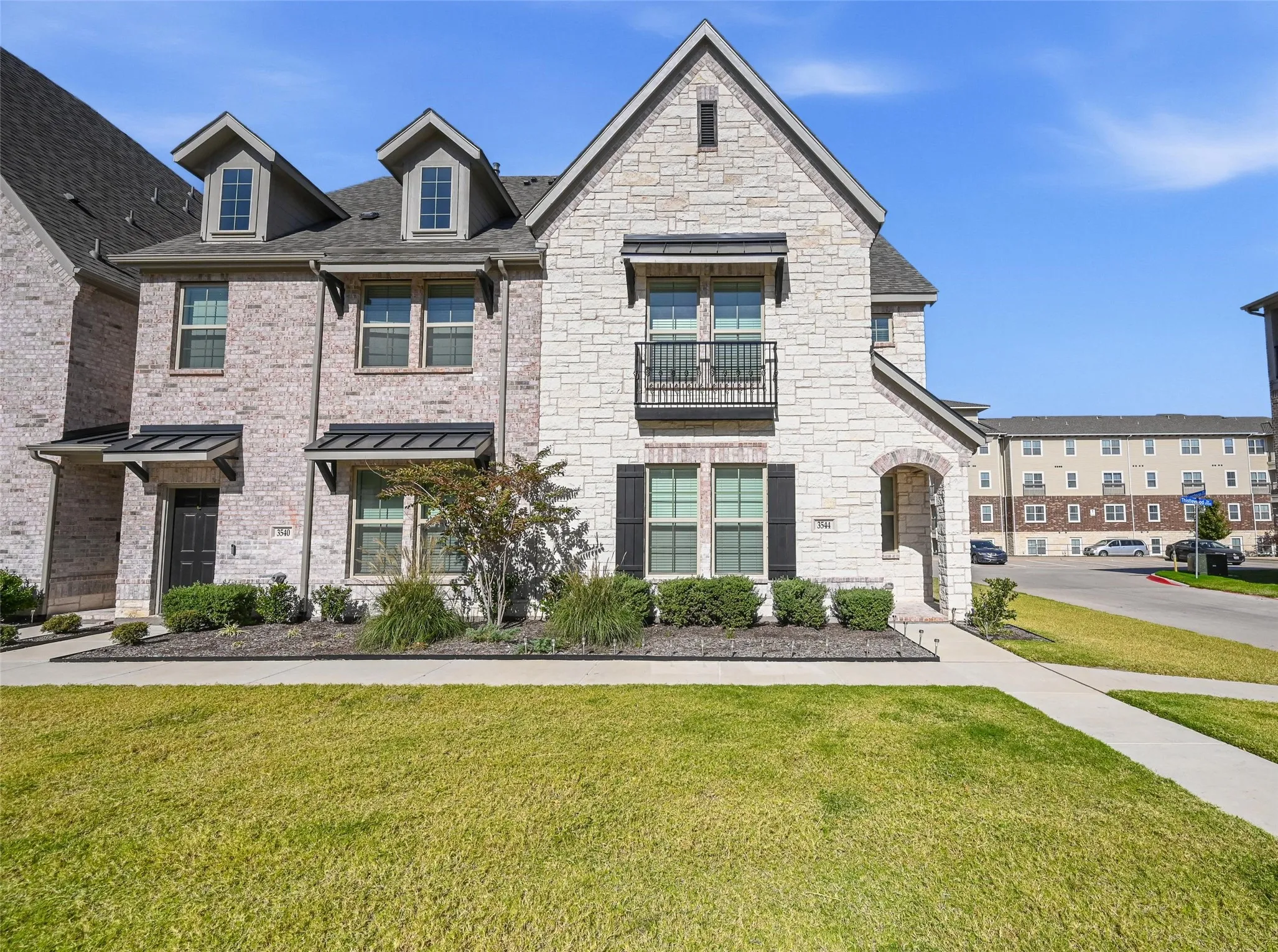 Townhouse For Rent in Collin County , 3544 Thistlewood Drive, Plano, Texas 75074, 3 Bedrooms, 3 Bathrooms, 2 Garage spaces, 2,425 Sqft, built in 2024, Preowned, Price $3,100, mls#21259961, Real Estate Agent in Plano, Homes For Rent in Collin county, Homes For Rent in Plano, Realtor in Plano Texas, Real Estate Brokerage Independent Realty Texas, Luminita Cordes Realtor