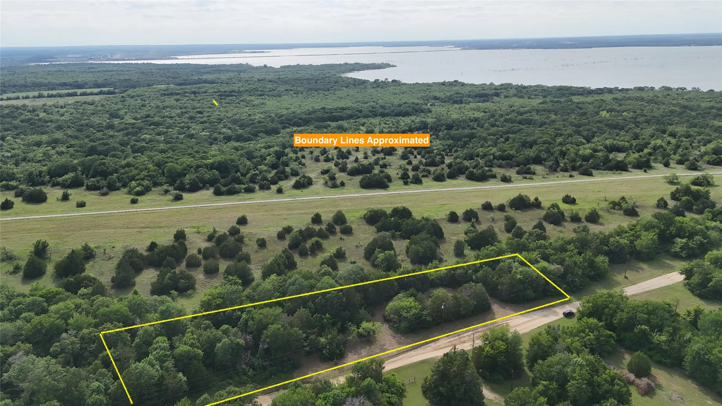Unimproved Land For Sale in Navarro County , Lot 15R-2 Hout Bay Road, Streetman, Texas 75859, 0, 0, Garage spaces, 0 Sqft, built in 0, Price $40,000, mls#21254737, Real Estate Agent in Streetman, Homes For Sale in Navarro county, Homes For Sale in Streetman, Realtor in Streetman Texas, Real Estate Brokerage Independent Realty Texas, Luminita Cordes Realtor