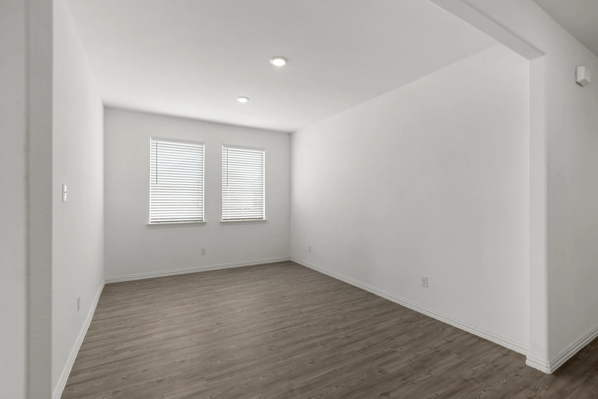 Single Family Residence For Sale in Collin County , 3008 Balmorhea Lane, Mc Kinney, Texas 75071, 4 Bedroom, 3 Bathroom, 2 Garage spaces, 2,381 Sqft, built in 2024, New Construction - Complete, Price $449,000, mls#21260016, Real Estate Agent in Mc Kinney, Homes For Sale in Collin county, Homes For Sale in Mc Kinney, Realtor in Mc Kinney Texas, Real Estate Brokerage Independent Realty Texas, Luminita Cordes Realtor