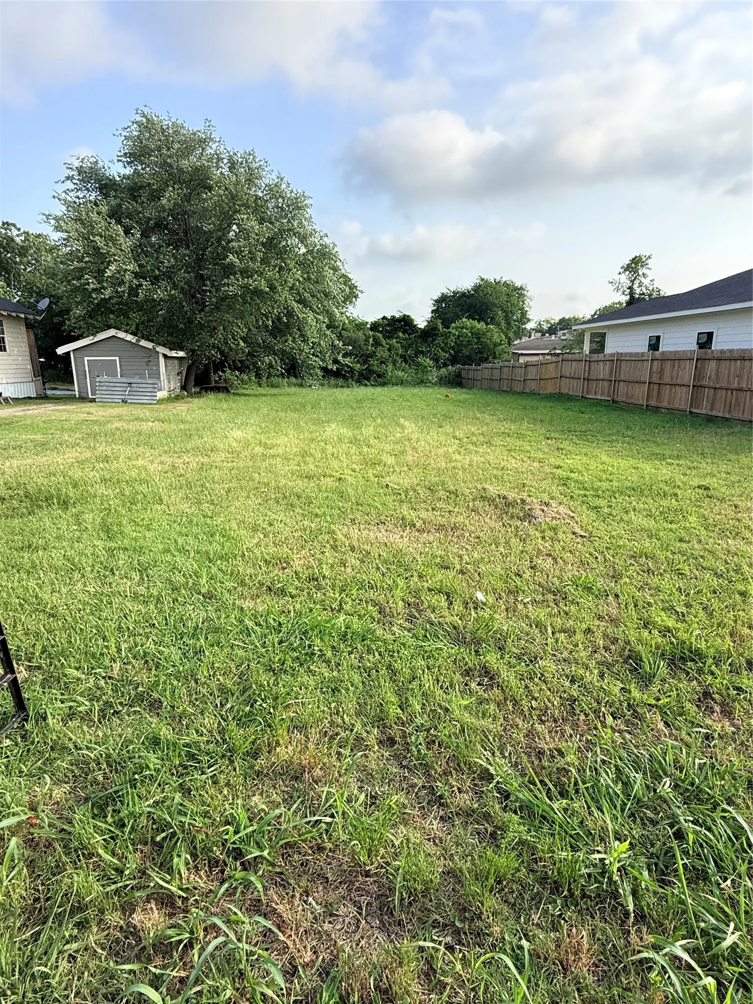 Improved Land For Sale in Hunt County , 3936 Lee Street, Greenville, Texas 75401, 0, 0, Garage spaces, 0 Sqft, built in 0, mls#21260014, Real Estate Agent in Greenville, Homes For Sale in Hunt county, Homes For Sale in Greenville, Realtor in Greenville Texas, Real Estate Brokerage Independent Realty Texas, Luminita Cordes Realtor