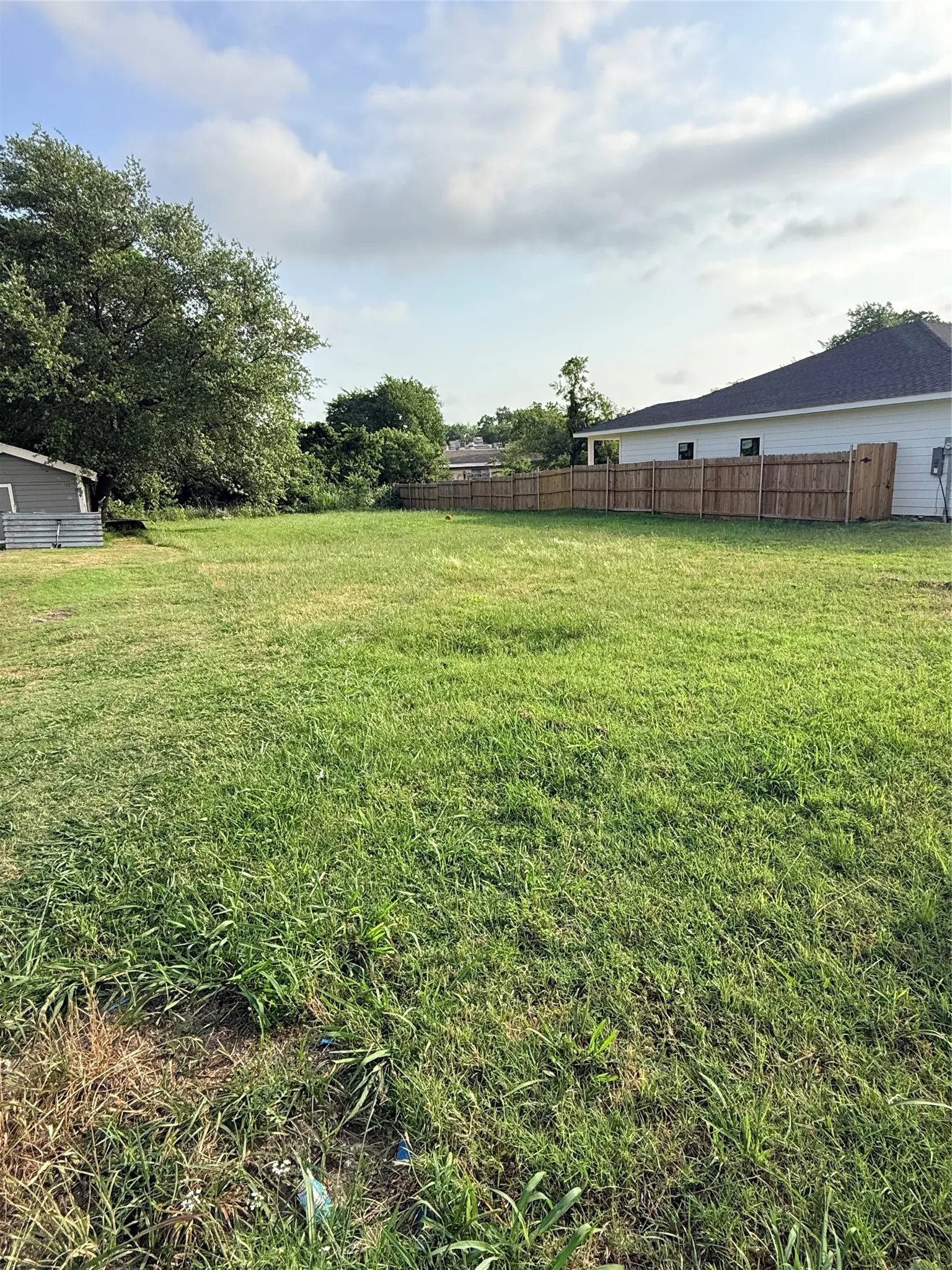 Improved Land For Sale in Hunt County , 3936 Lee Street, Greenville, Texas 75401, 0, 0, Garage spaces, 0 Sqft, built in 0, mls#21260014, Real Estate Agent in Greenville, Homes For Sale in Hunt county, Homes For Sale in Greenville, Realtor in Greenville Texas, Real Estate Brokerage Independent Realty Texas, Luminita Cordes Realtor