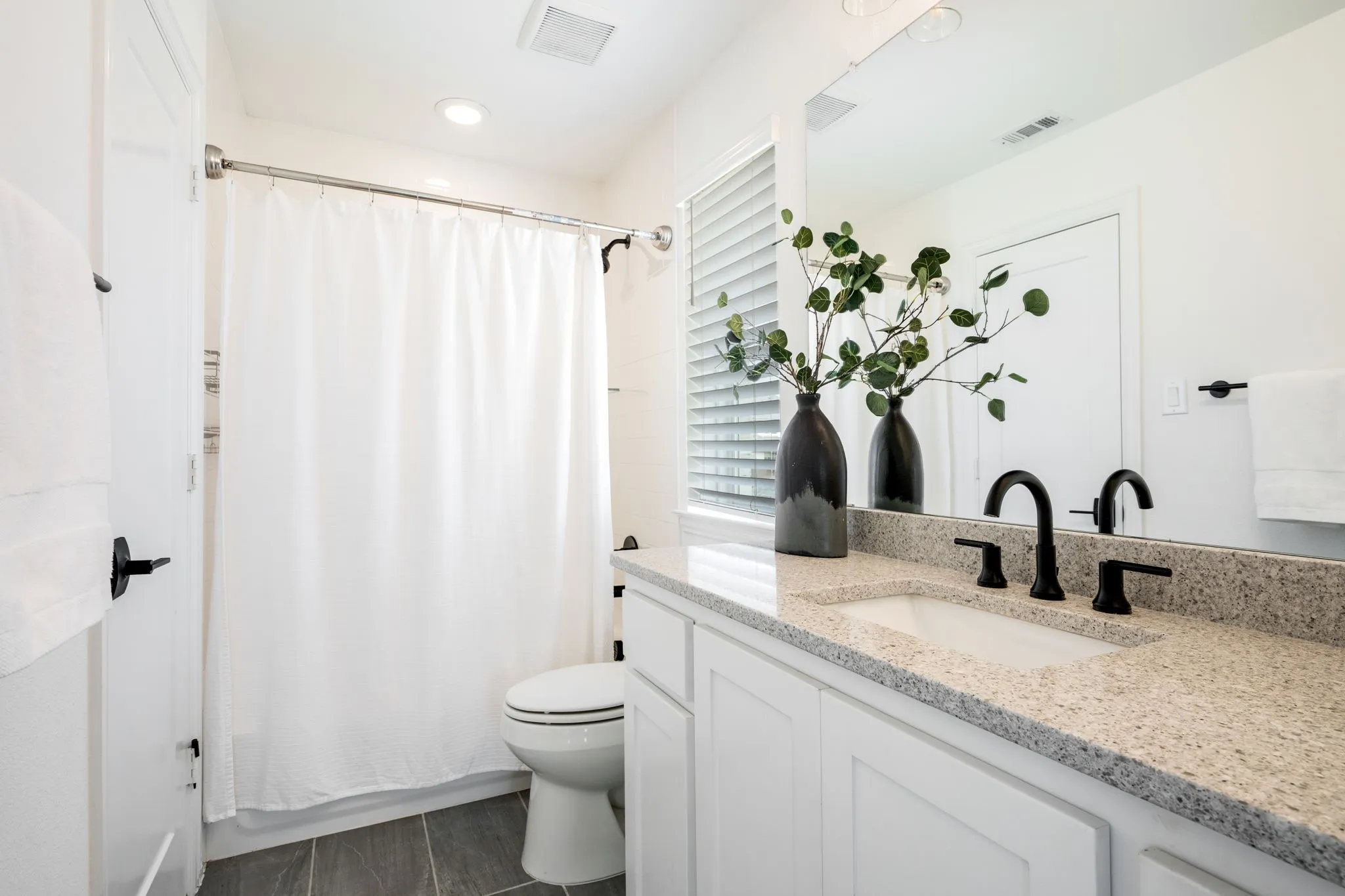 Ensuite Bathroom 4th bedroom upstairs