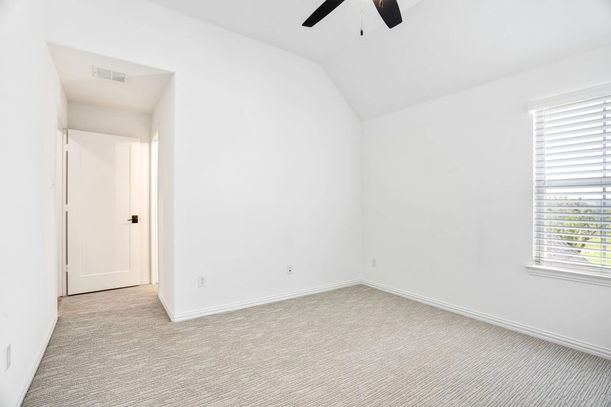 3rd bedroom upstairs
