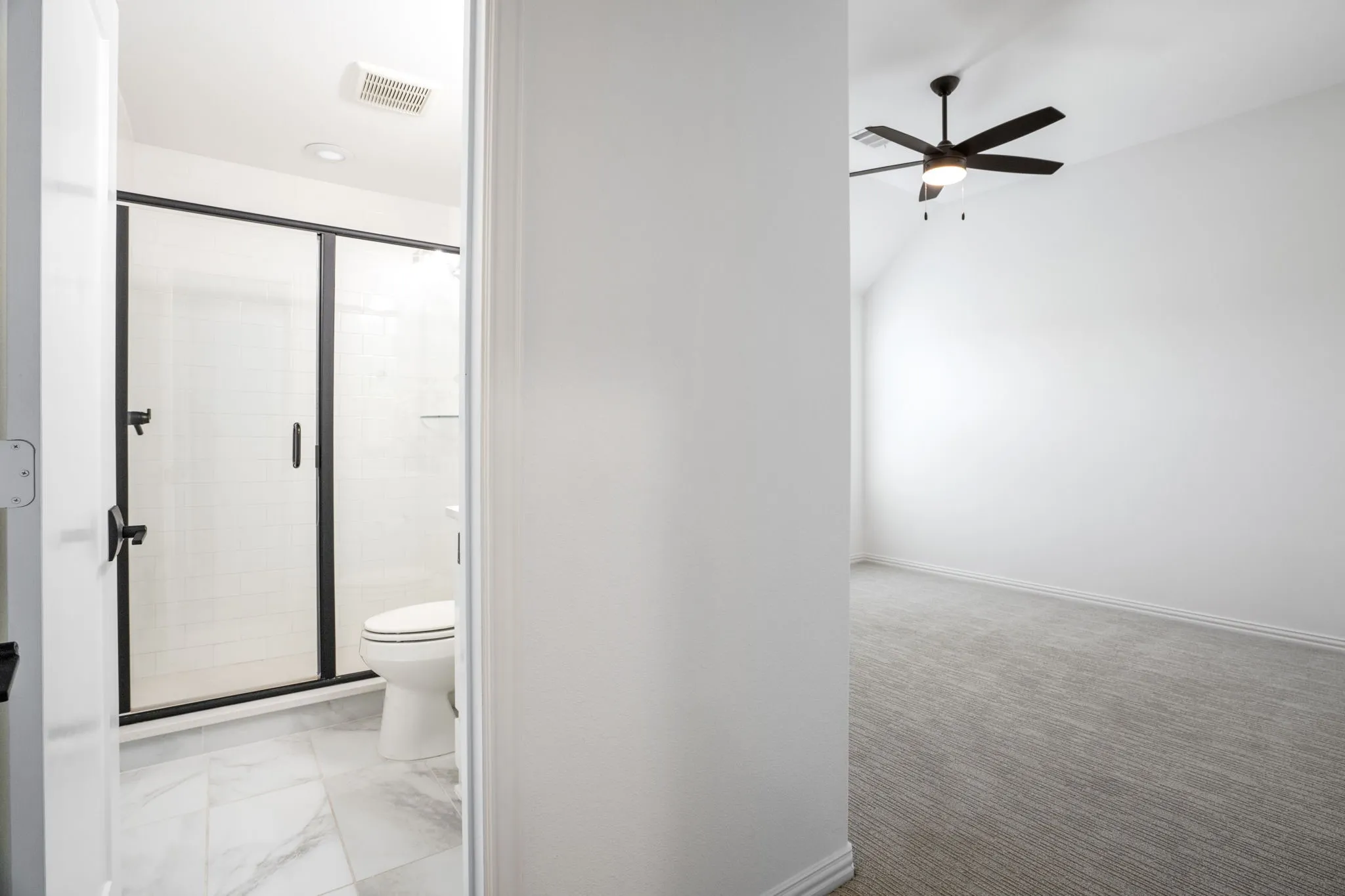 Ensuite Bathroom 3d bedroom​​‌​​​​‌​​‌‌​‌‌​​​‌‌​‌​‌​‌​​​‌​​ upstairs