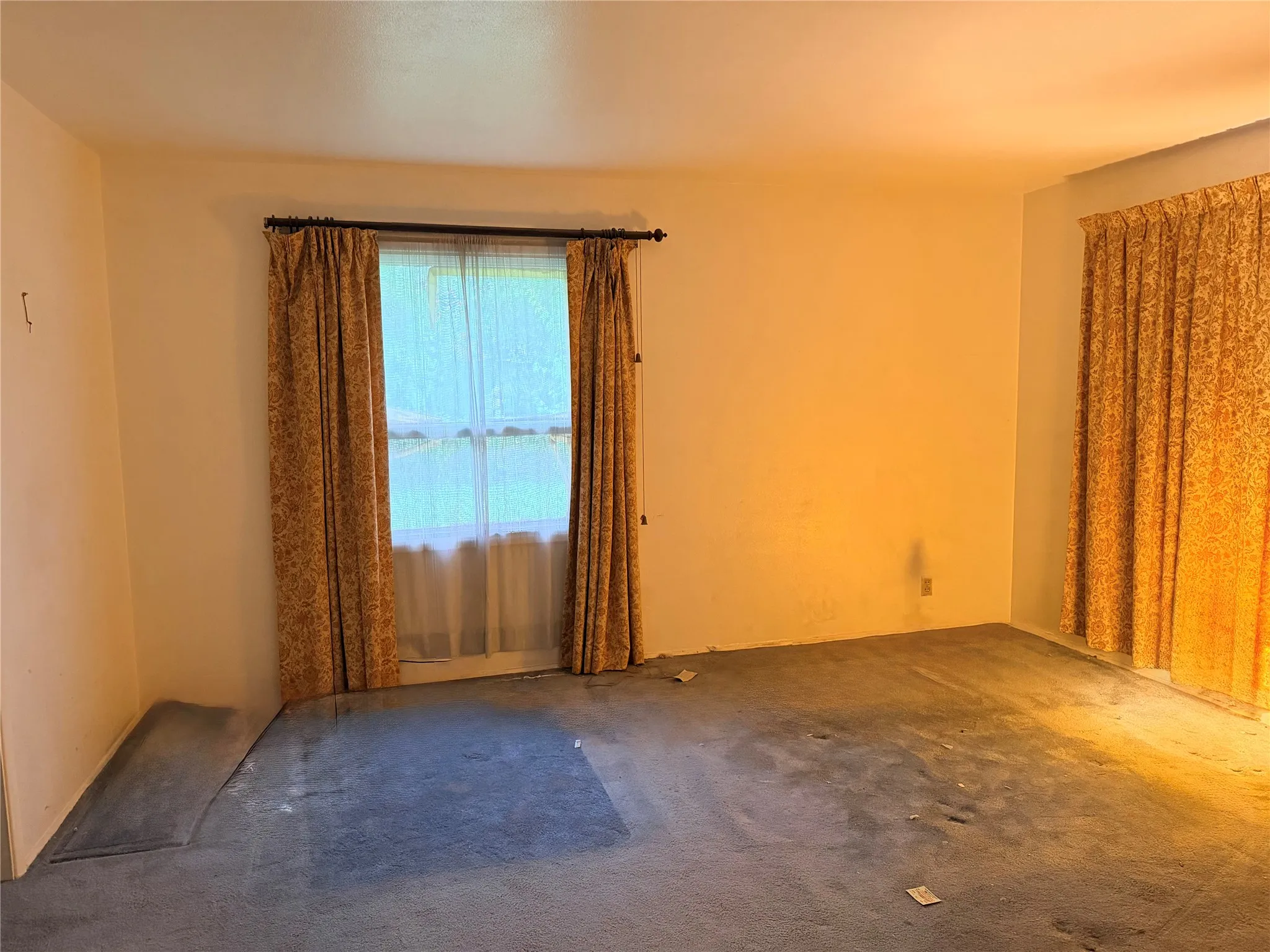 Single Family Residence For Sale in Dallas County , 3311 Forest Lane, Dallas, Texas 75234, 3 Bedroom, 2 Bathroom, Garage spaces, 1,980 Sqft, built in 1960, mls#21251181, Real Estate Agent in Dallas, Homes For Sale in Dallas county, Homes For Sale in Dallas, Realtor in Dallas Texas, Real Estate Brokerage Independent Realty Texas, Luminita Cordes Realtor
