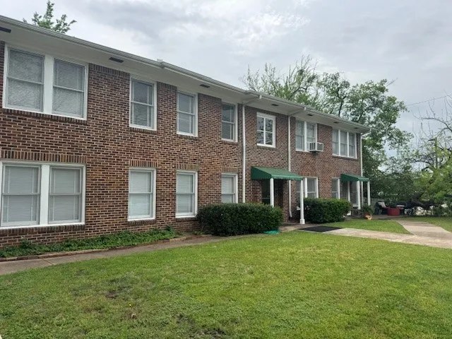 Apartment For Sale in Dallas County , 4002 Prescott Avenue, Dallas, Texas 75219, 12 Bedrooms, 12 Bathrooms, Garage spaces, 0 Sqft, built in 1929, Preowned, Price $3,000,000, mls#21260036, Real Estate Agent in Dallas, Homes For Sale in Dallas county, Homes For Sale in Dallas, Realtor in Dallas Texas, Real Estate Brokerage Independent Realty Texas, Luminita Cordes Realtor