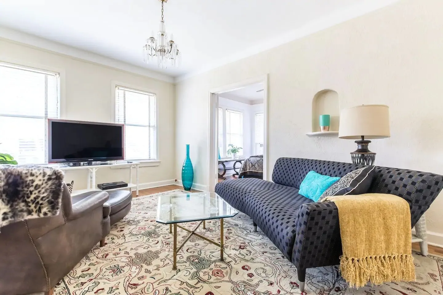 Apartment For Sale in Dallas County , 4002 Prescott Avenue, Dallas, Texas 75219, 12 Bedrooms, 12 Bathrooms, Garage spaces, 0 Sqft, built in 1929, Preowned, Price $3,000,000, mls#21260036, Real Estate Agent in Dallas, Homes For Sale in Dallas county, Homes For Sale in Dallas, Realtor in Dallas Texas, Real Estate Brokerage Independent Realty Texas, Luminita Cordes Realtor