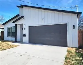 Single Family Residence For Sale in Tarrant County , 2121 S Edgewood Terrace, Fort Worth, Texas 76105, 4 Bedroom, 2 Bathroom, 2 Garage spaces, 1,908 Sqft, built in 2023, New Construction - Complete, mls#21257676, Real Estate Agent in Fort Worth, Homes For Sale in Tarrant county, Homes For Sale in Fort Worth, Realtor in Fort Worth Texas, Real Estate Brokerage Independent Realty Texas, Luminita Cordes Realtor