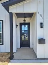 Single Family Residence For Sale in Tarrant County , 2121 S Edgewood Terrace, Fort Worth, Texas 76105, 4 Bedroom, 2 Bathroom, 2 Garage spaces, 1,908 Sqft, built in 2023, New Construction - Complete, mls#21257676, Real Estate Agent in Fort Worth, Homes For Sale in Tarrant county, Homes For Sale in Fort Worth, Realtor in Fort Worth Texas, Real Estate Brokerage Independent Realty Texas, Luminita Cordes Realtor