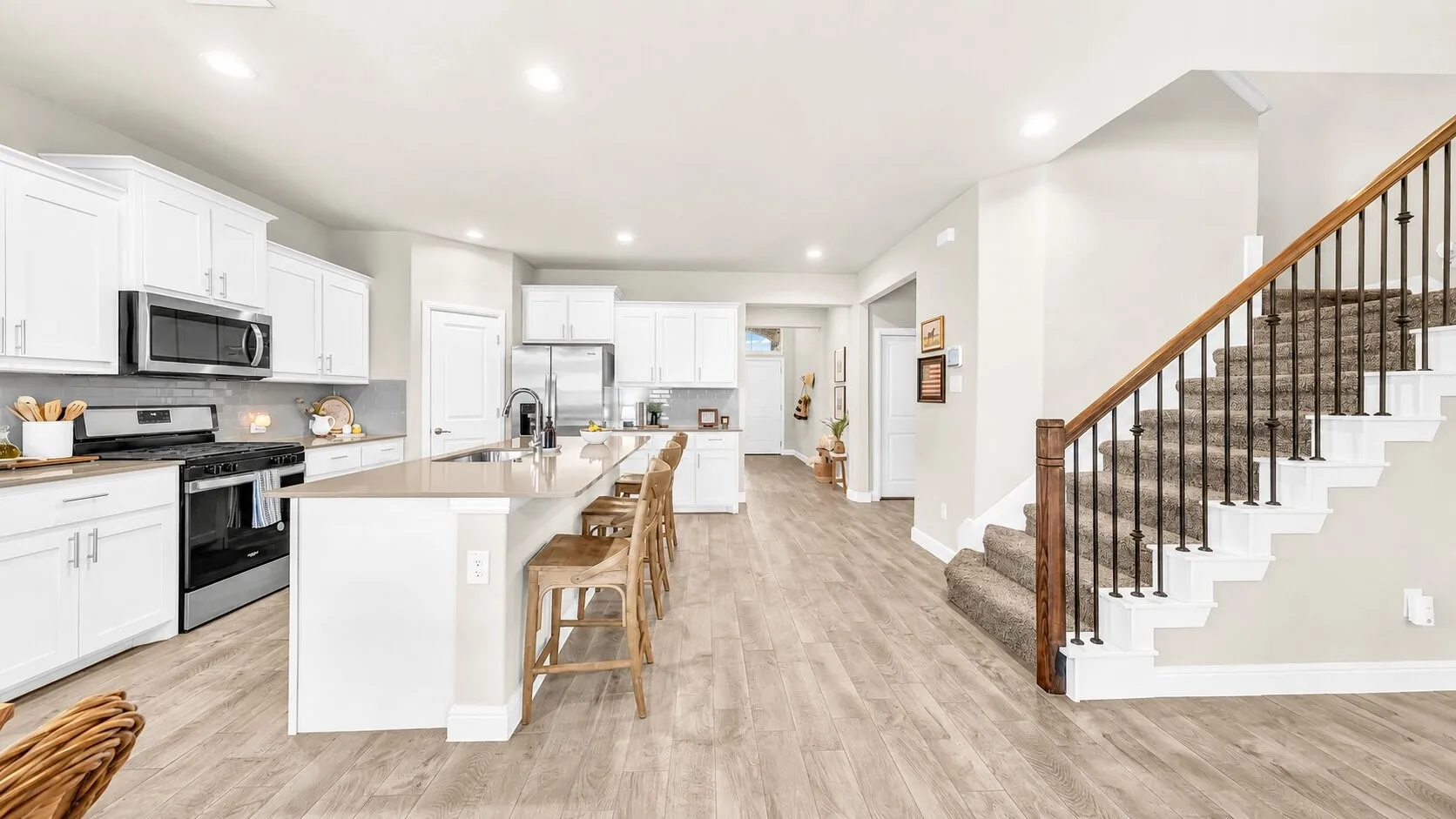Single Family Residence For Sale in Parker County , 1124 Eastland Lane, Weatherford, Texas 76087, 4 Bedroom, 4 Bathroom, 2 Garage spaces, 2,812 Sqft, built in 2022, mls#21259913, Real Estate Agent in Weatherford, Homes For Sale in Parker county, Homes For Sale in Weatherford, Realtor in Weatherford Texas, Real Estate Brokerage Independent Realty Texas, Luminita Cordes Realtor