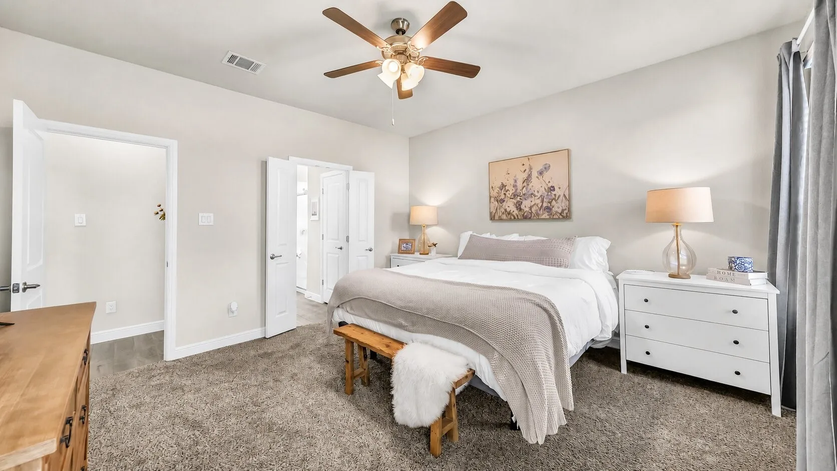 Single Family Residence For Sale in Parker County , 1124 Eastland Lane, Weatherford, Texas 76087, 4 Bedroom, 4 Bathroom, 2 Garage spaces, 2,812 Sqft, built in 2022, mls#21259913, Real Estate Agent in Weatherford, Homes For Sale in Parker county, Homes For Sale in Weatherford, Realtor in Weatherford Texas, Real Estate Brokerage Independent Realty Texas, Luminita Cordes Realtor