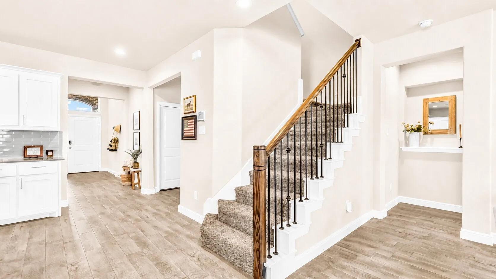 Single Family Residence For Sale in Parker County , 1124 Eastland Lane, Weatherford, Texas 76087, 4 Bedroom, 4 Bathroom, 2 Garage spaces, 2,812 Sqft, built in 2022, mls#21259913, Real Estate Agent in Weatherford, Homes For Sale in Parker county, Homes For Sale in Weatherford, Realtor in Weatherford Texas, Real Estate Brokerage Independent Realty Texas, Luminita Cordes Realtor