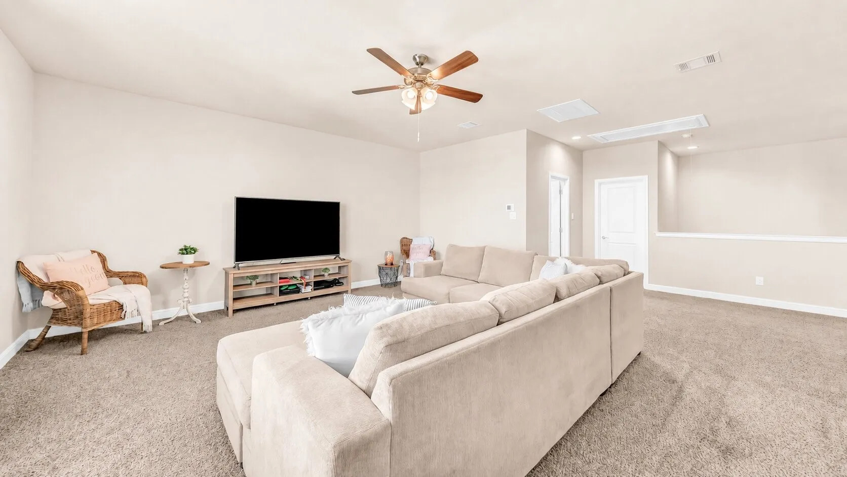 Single Family Residence For Sale in Parker County , 1124 Eastland Lane, Weatherford, Texas 76087, 4 Bedroom, 4 Bathroom, 2 Garage spaces, 2,812 Sqft, built in 2022, mls#21259913, Real Estate Agent in Weatherford, Homes For Sale in Parker county, Homes For Sale in Weatherford, Realtor in Weatherford Texas, Real Estate Brokerage Independent Realty Texas, Luminita Cordes Realtor