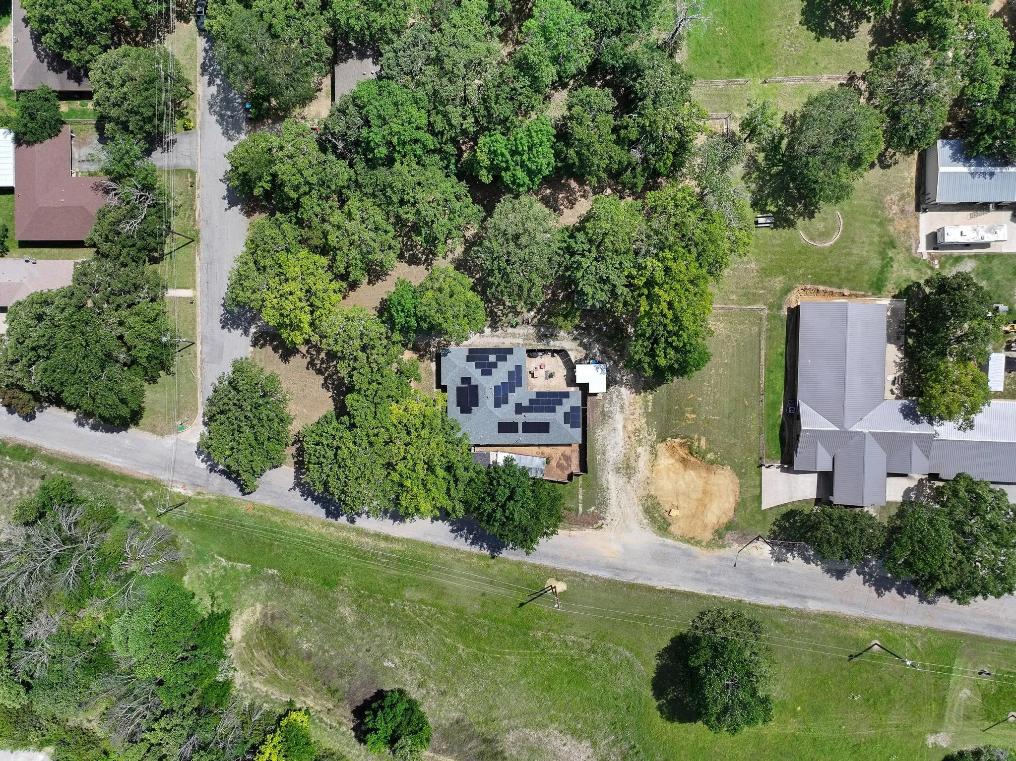 Single Family Residence For Sale in Grayson County , 1231 Oak Drive, Denison, Texas 75020, 3 Bedroom, 2 Bathroom, 1 Garage spaces, 1,379 Sqft, built in 1950, mls#21259673, Real Estate Agent in Denison, Homes For Sale in Grayson county, Homes For Sale in Denison, Realtor in Denison Texas, Real Estate Brokerage Independent Realty Texas, Luminita Cordes Realtor